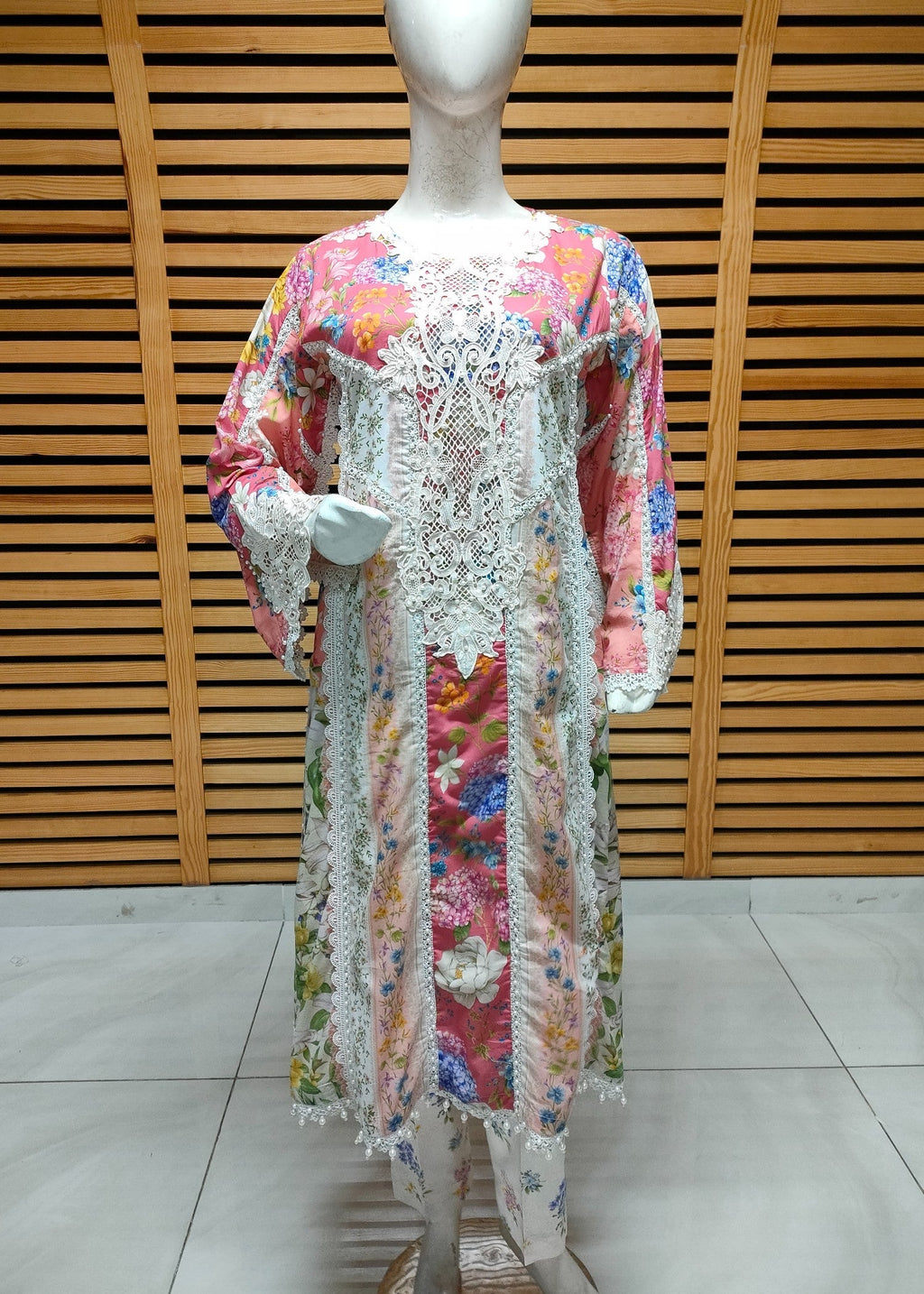 Maria B M.Prints 9B V1 25(S) Women 3pcs