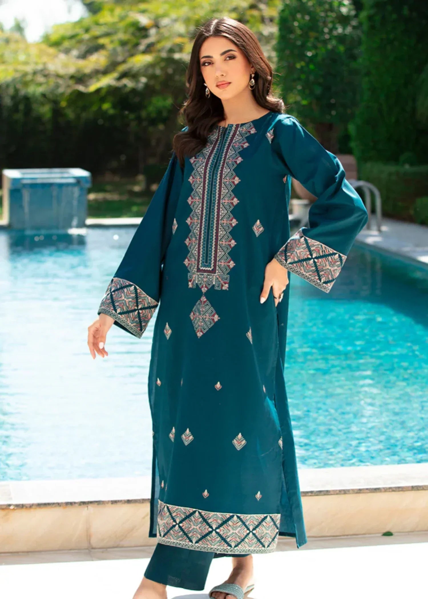 Shehroz Fashion TEHZEEB LAWN EMBROIDERY SUIT Women 2pcs
