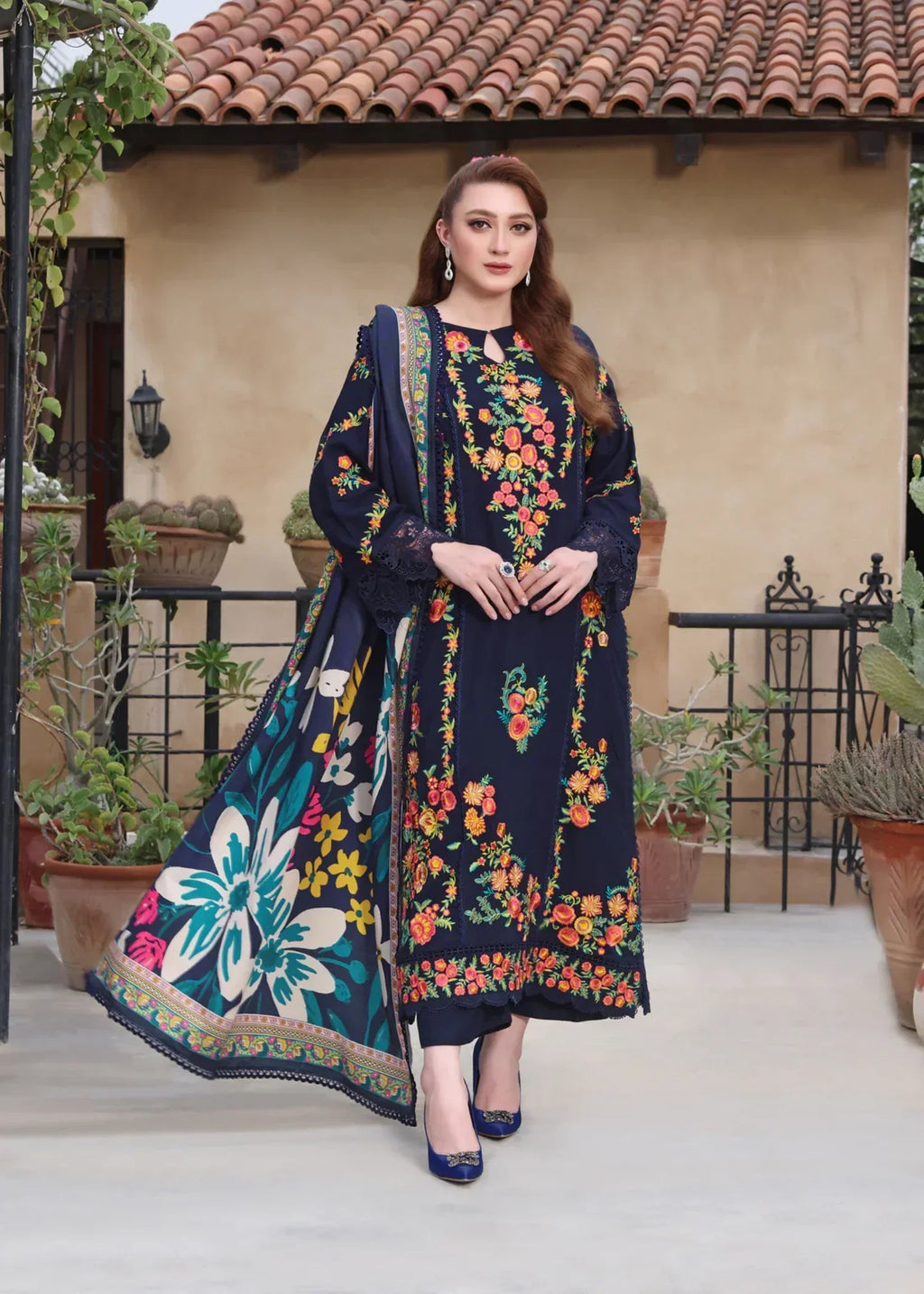 Libas Thread Momina B Women 3pcs