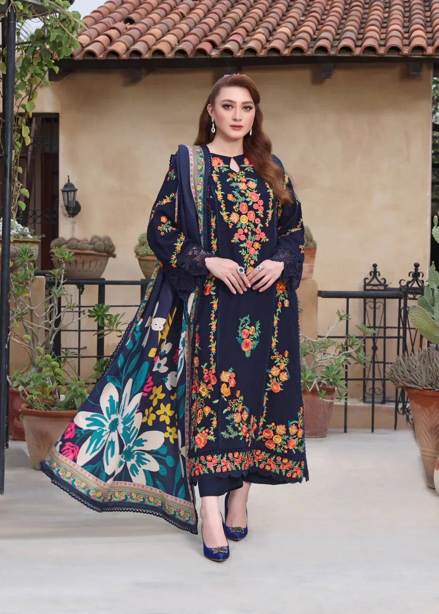 Libas Thread Momina B Women 3pcs