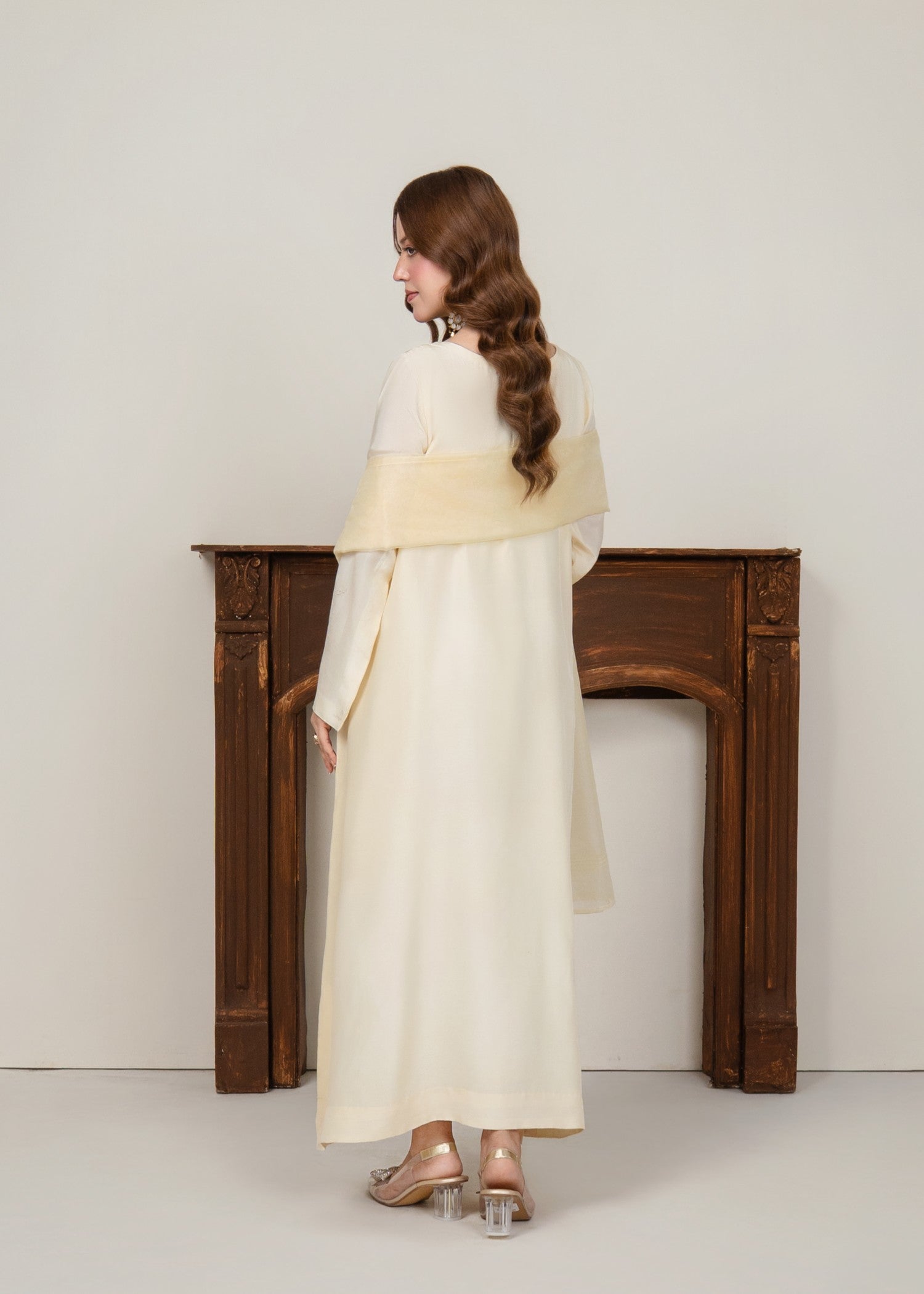 Ray Online Store Vanilla Embellished Kaftan Women 2pcs