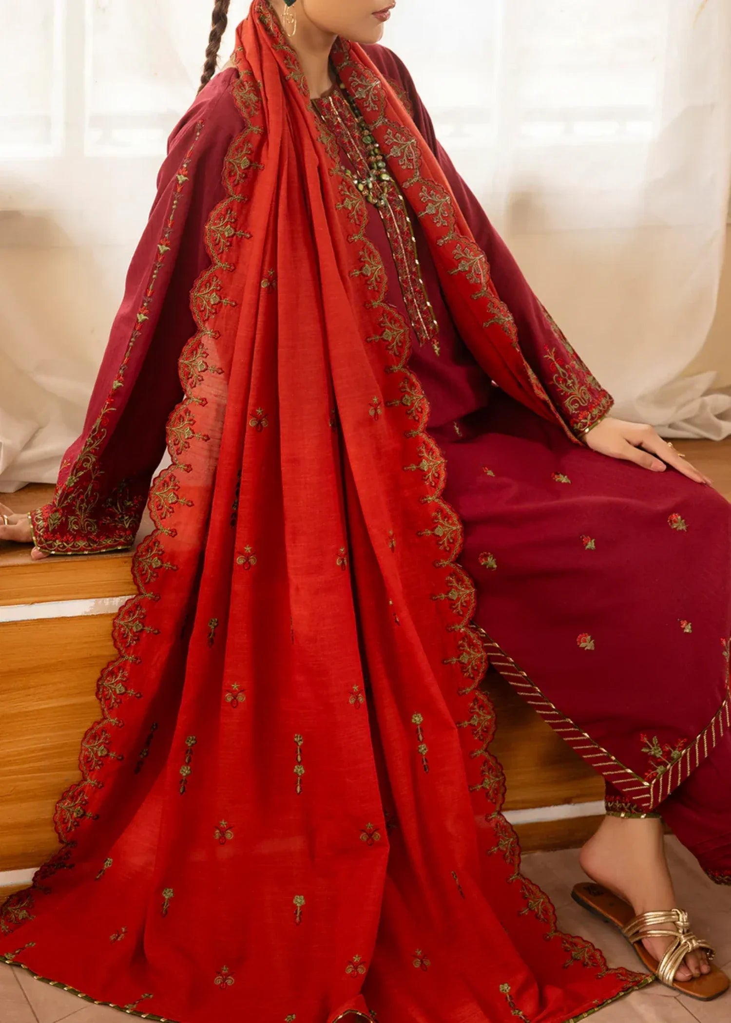 Saya Solid Embroidered Slub Cotton Stitched WP3S 166 Women 3pcs