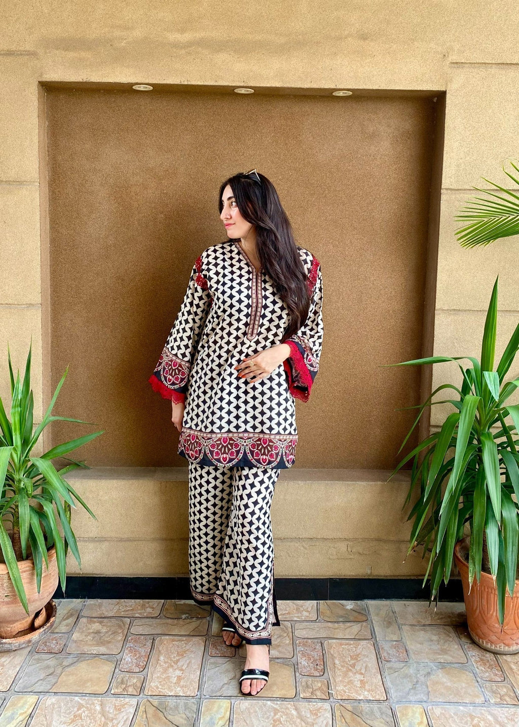 Preetpret Sahira Women 2pcs