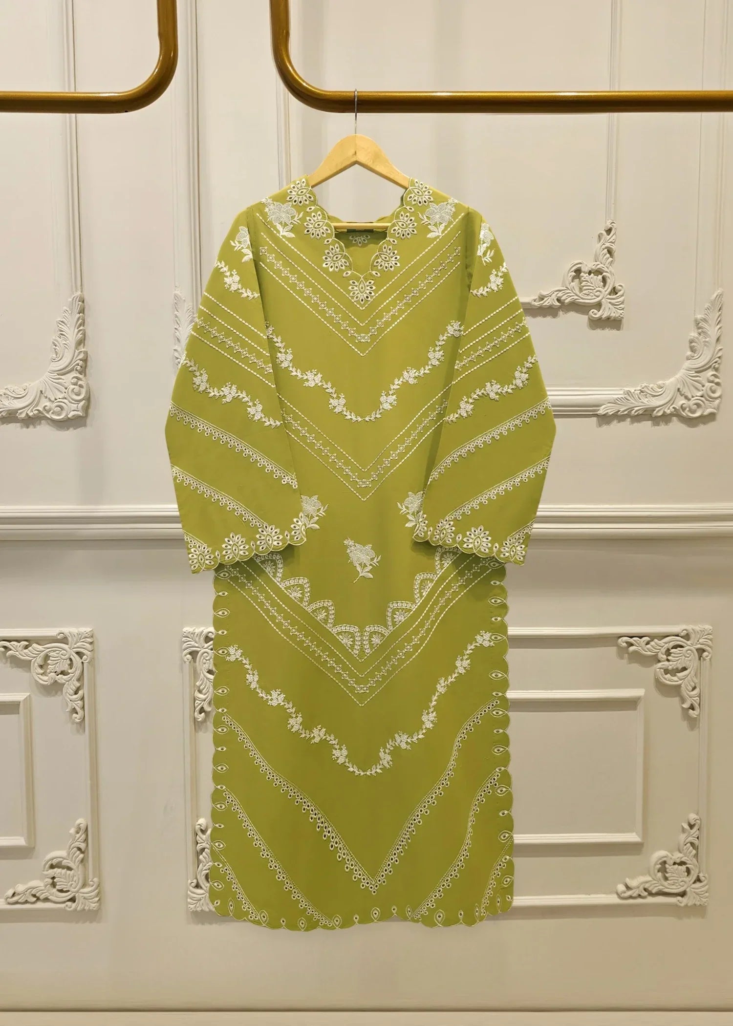 Agha Noor Embroidered Cambric Suit S112398 Women 2pcs