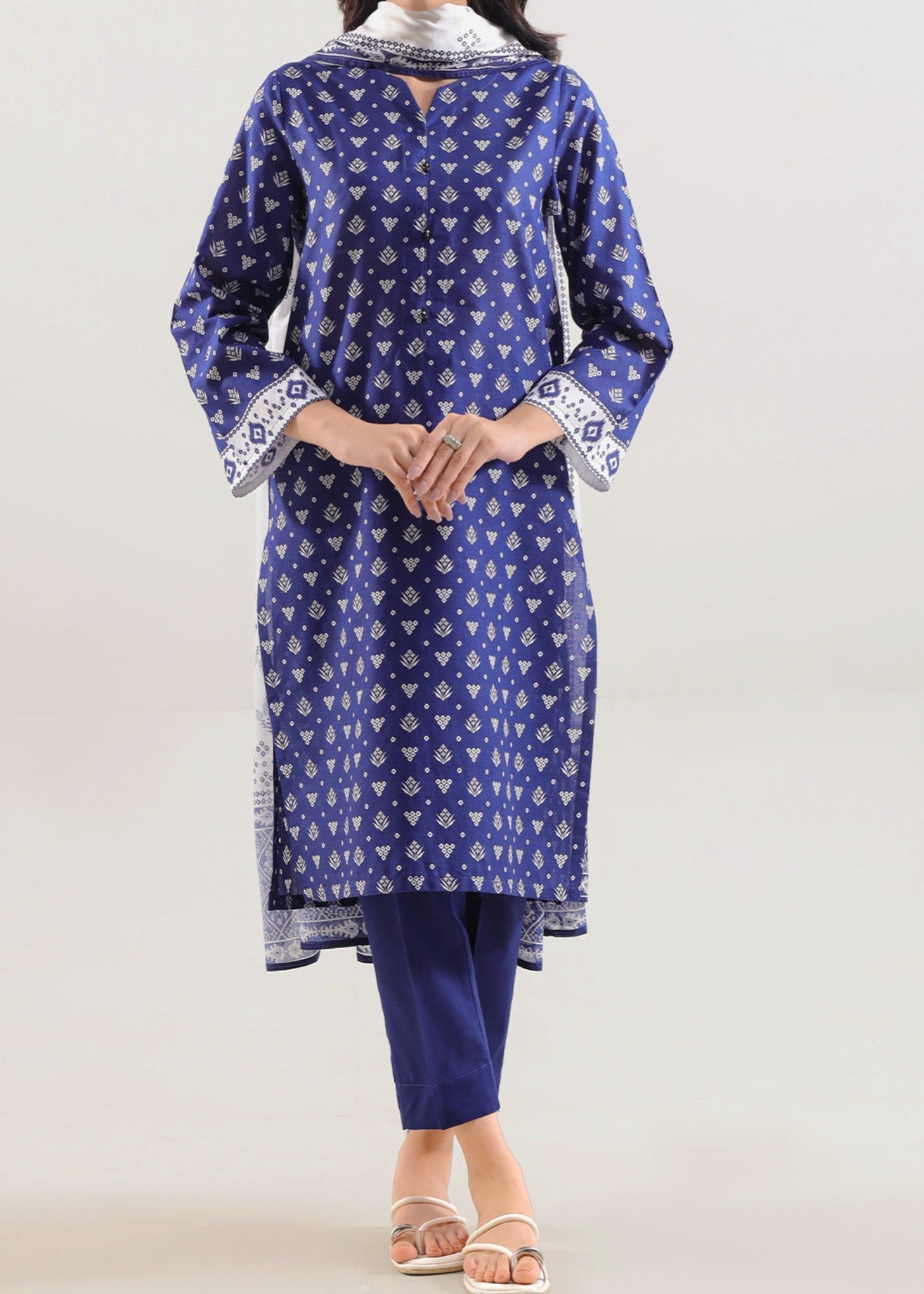 Saya Printed Lawn Stitched WP3P 738 Women 3pcs