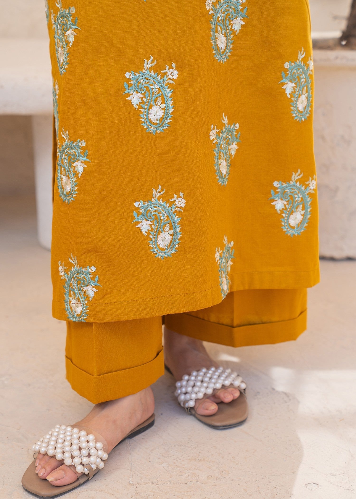 Mannat Auri Women 2pcs