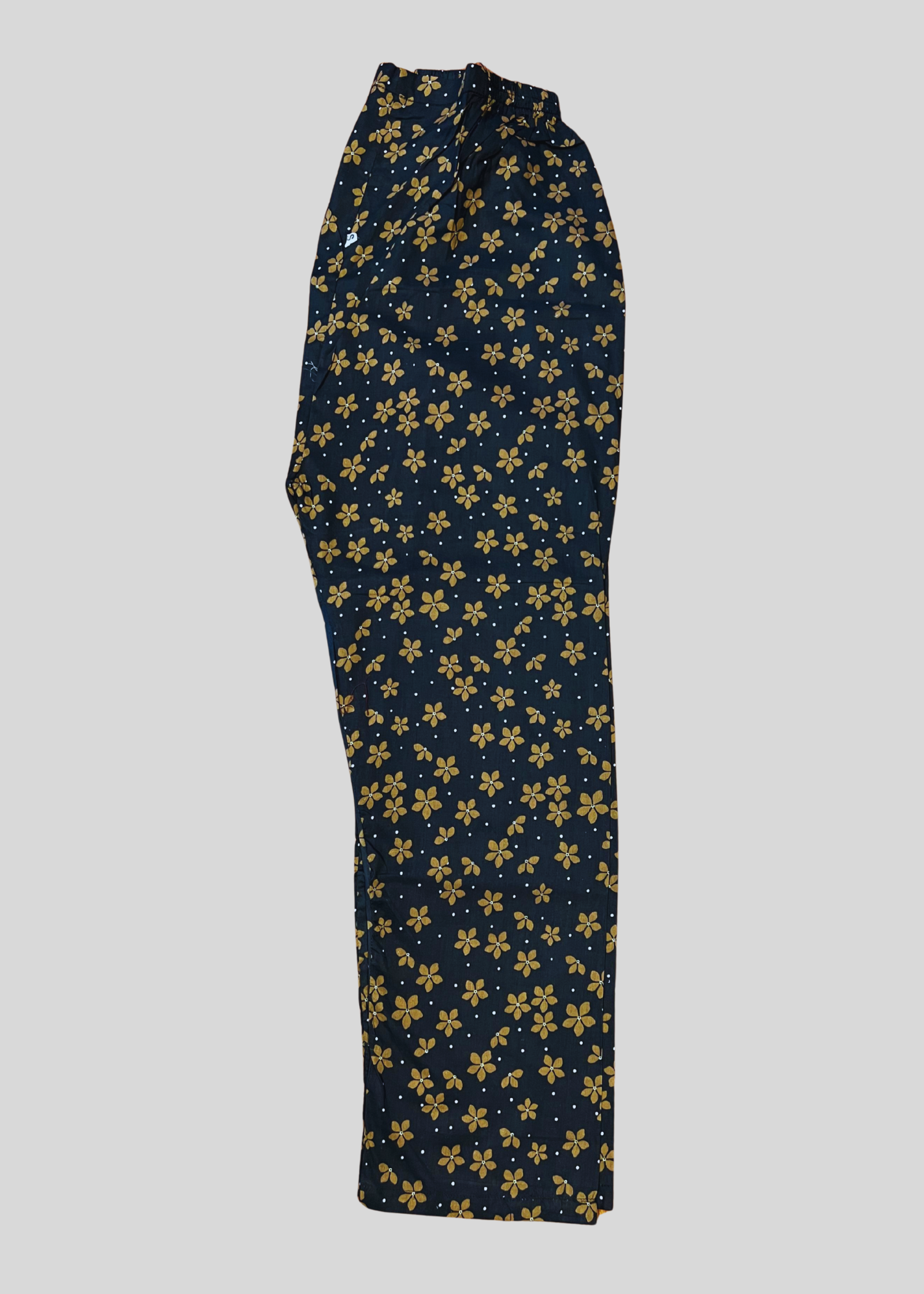 Salimas Lawn Stitched Suit – Dark Floral Elegance Women 2pcs