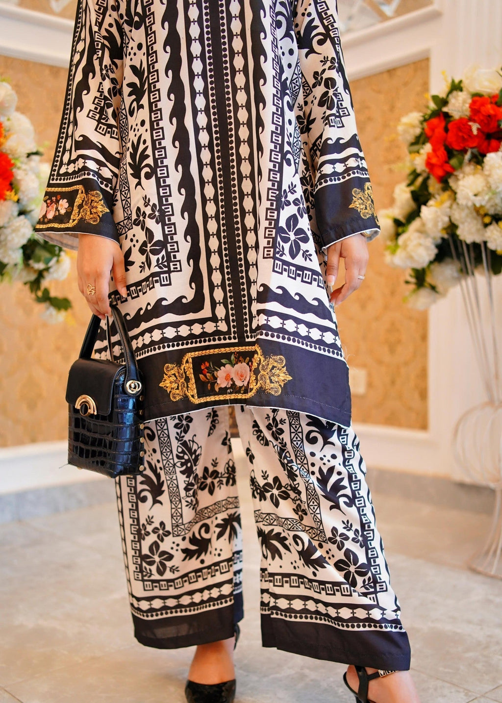 Midway Arts BLACK BEIGN coord Women 2pcs