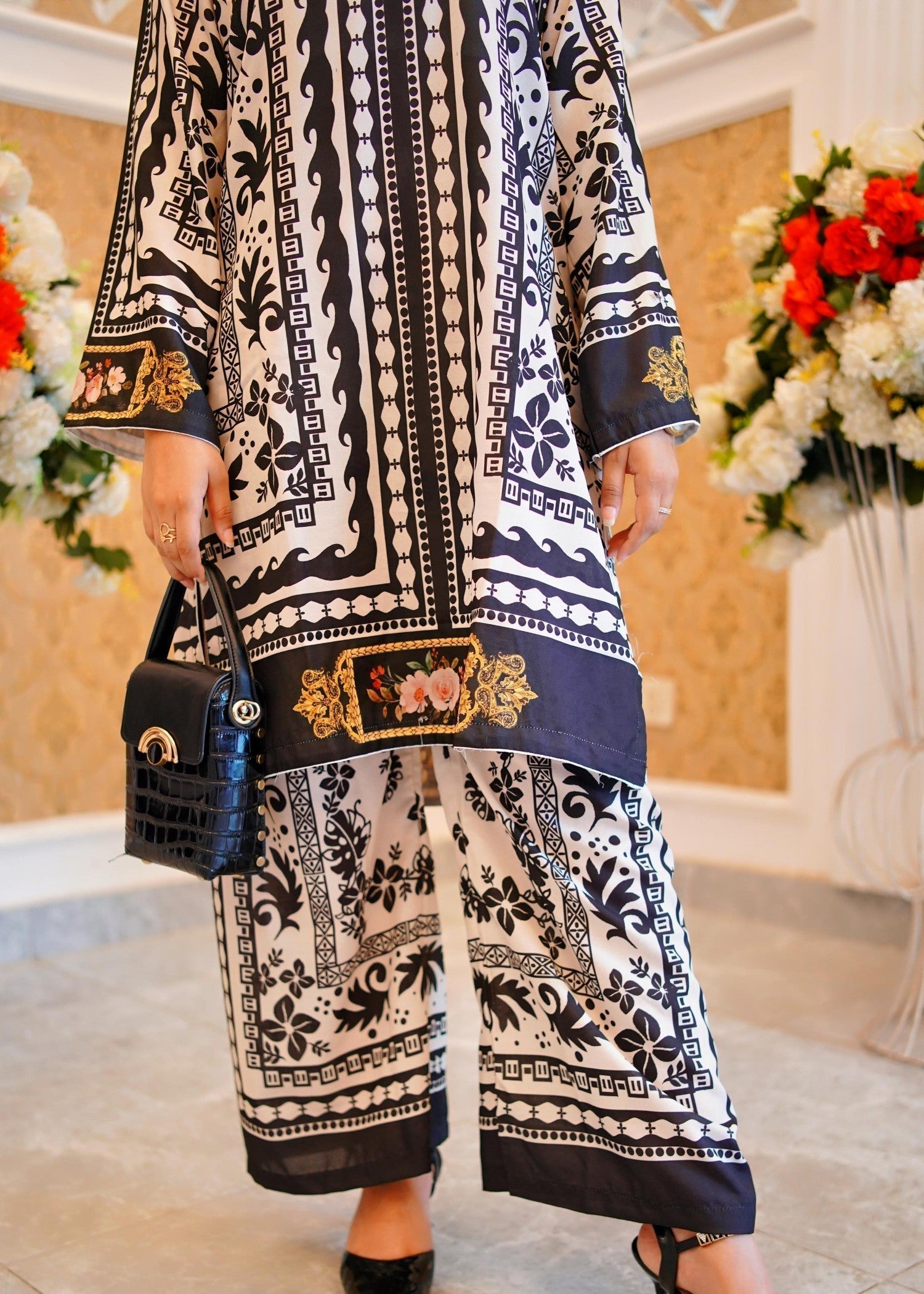 Midway Arts BLACK BEIGN coord Women 2pcs