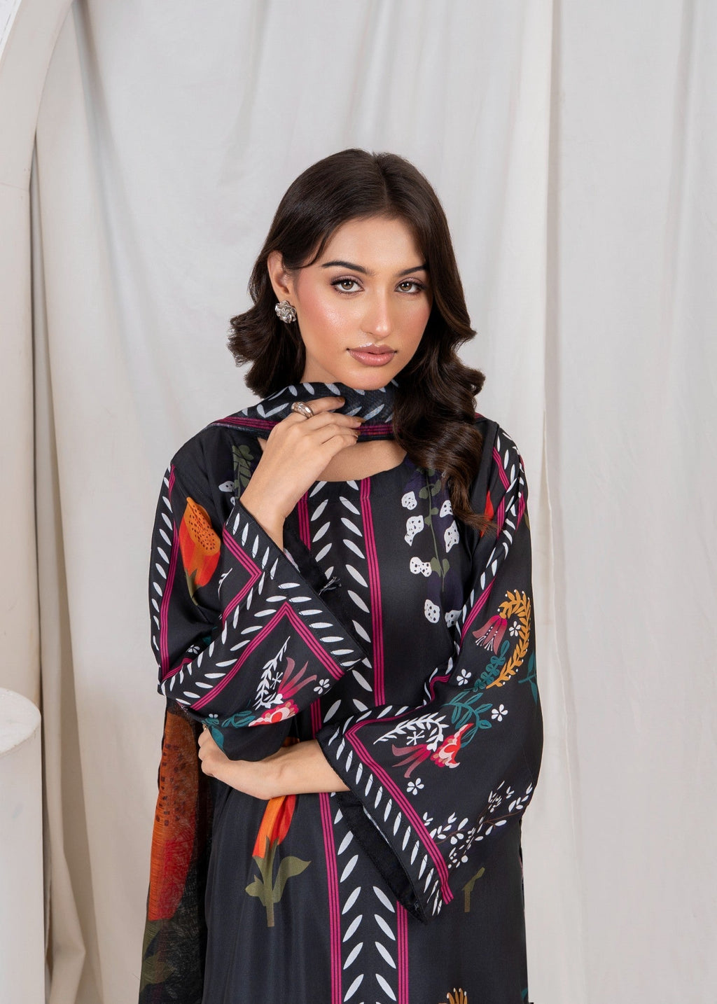 Stylish Collection RUKHSAR BLACK Women 3pcs