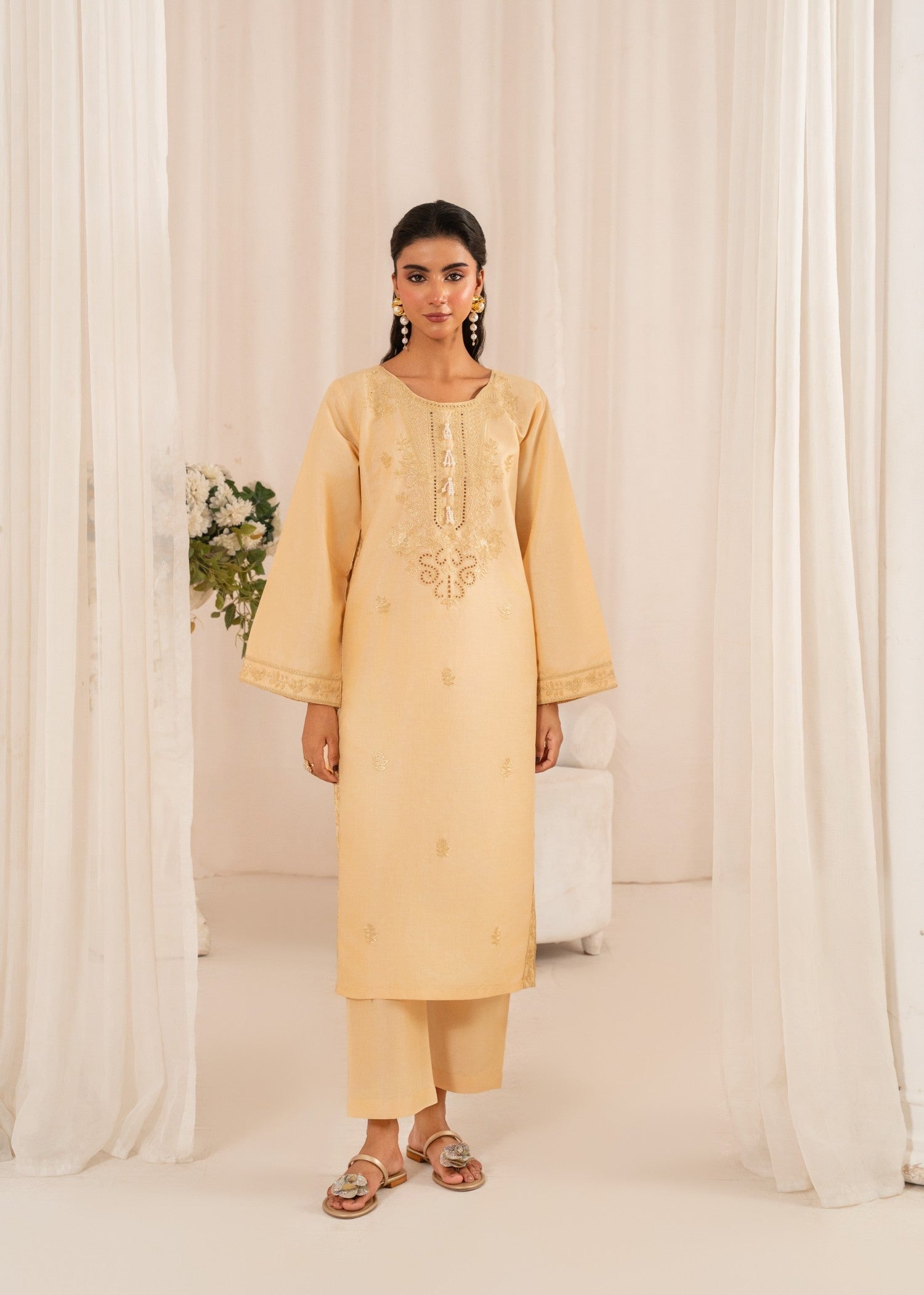 Chaudhary Arts Fajar Embroidered Women 2pcs