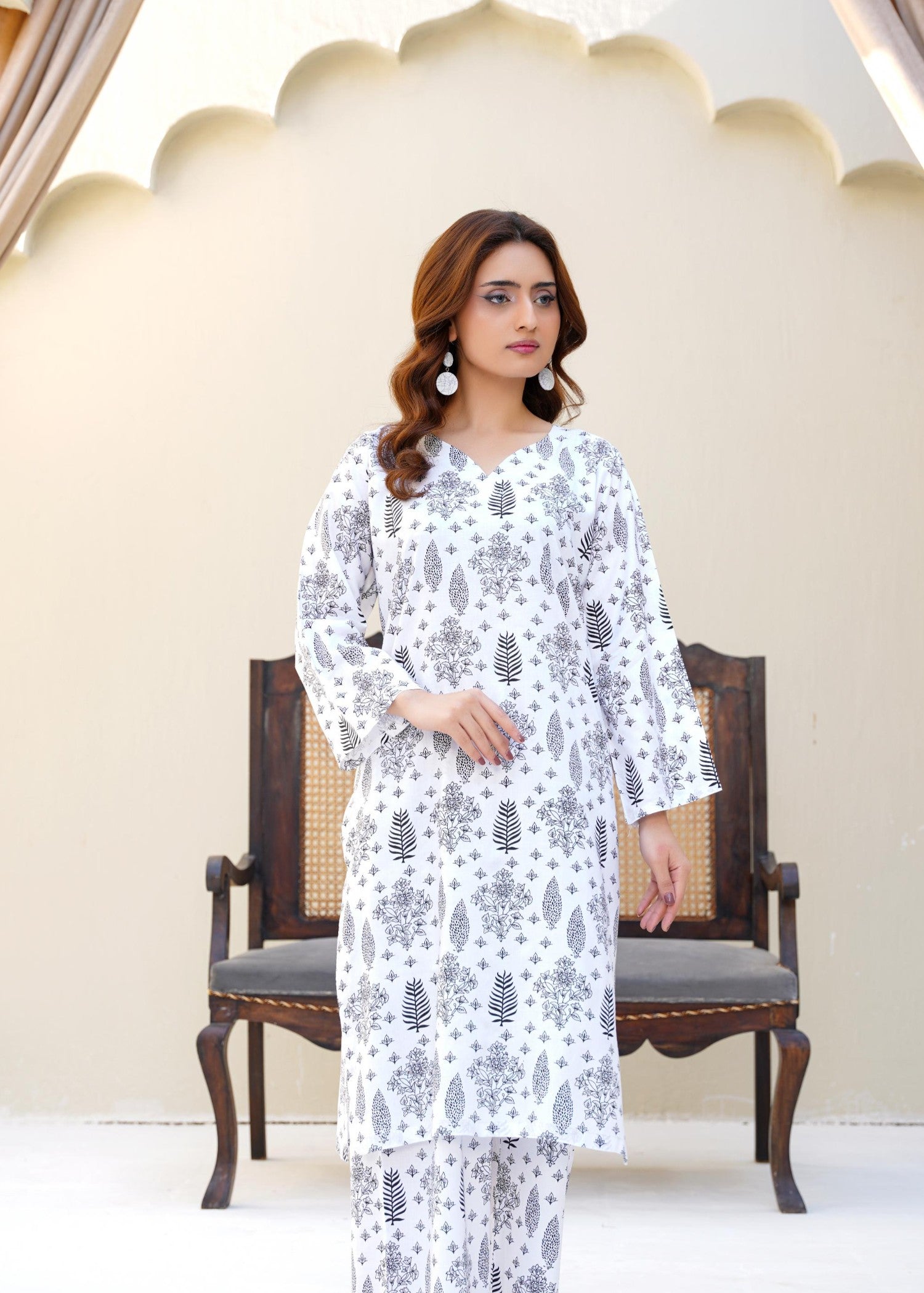 Chaudhary Arts Haze white Women 2pcs