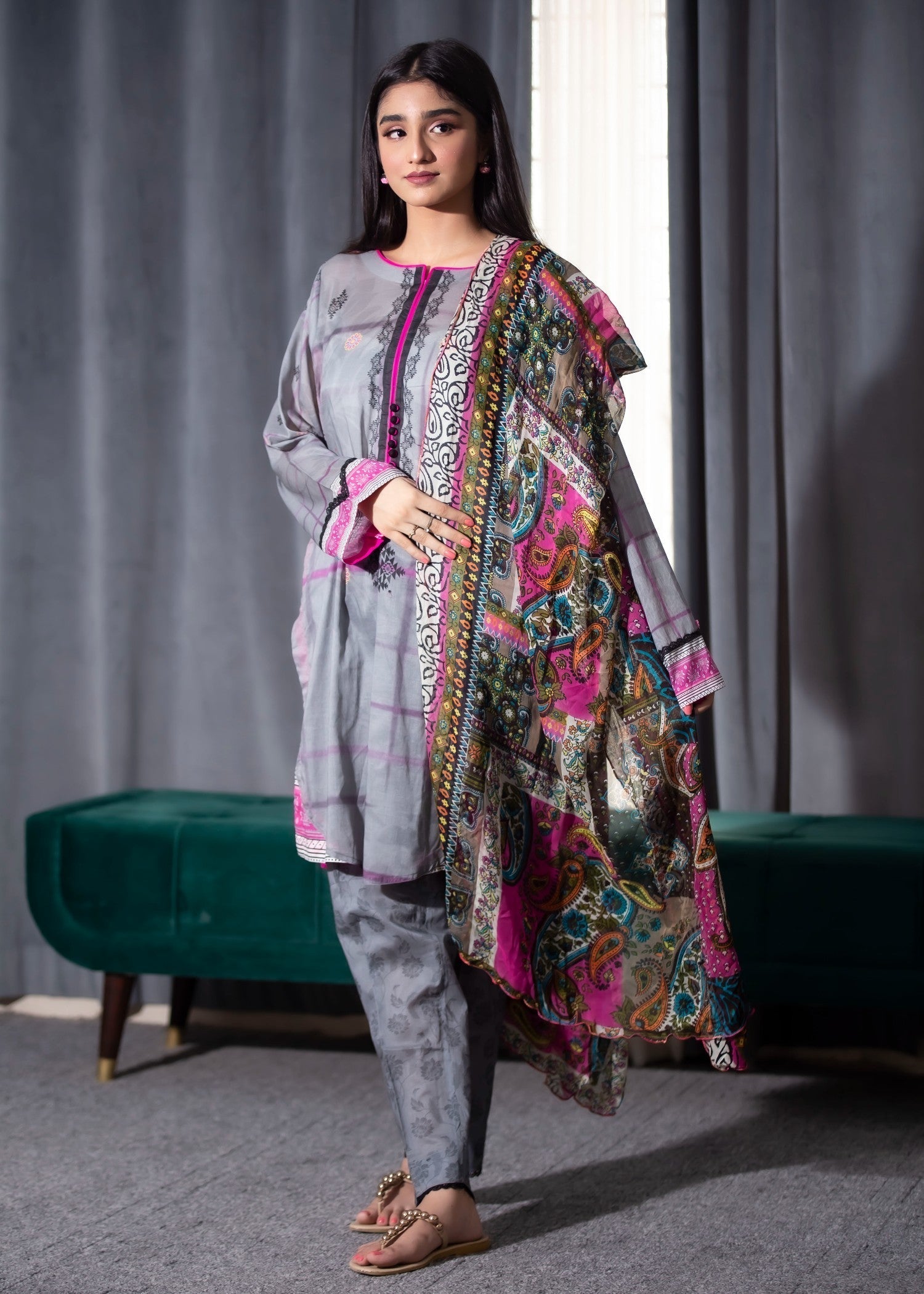Hayati Collections Lawn | with Chiffon Dupatta | Dark Grey Women 3pcs