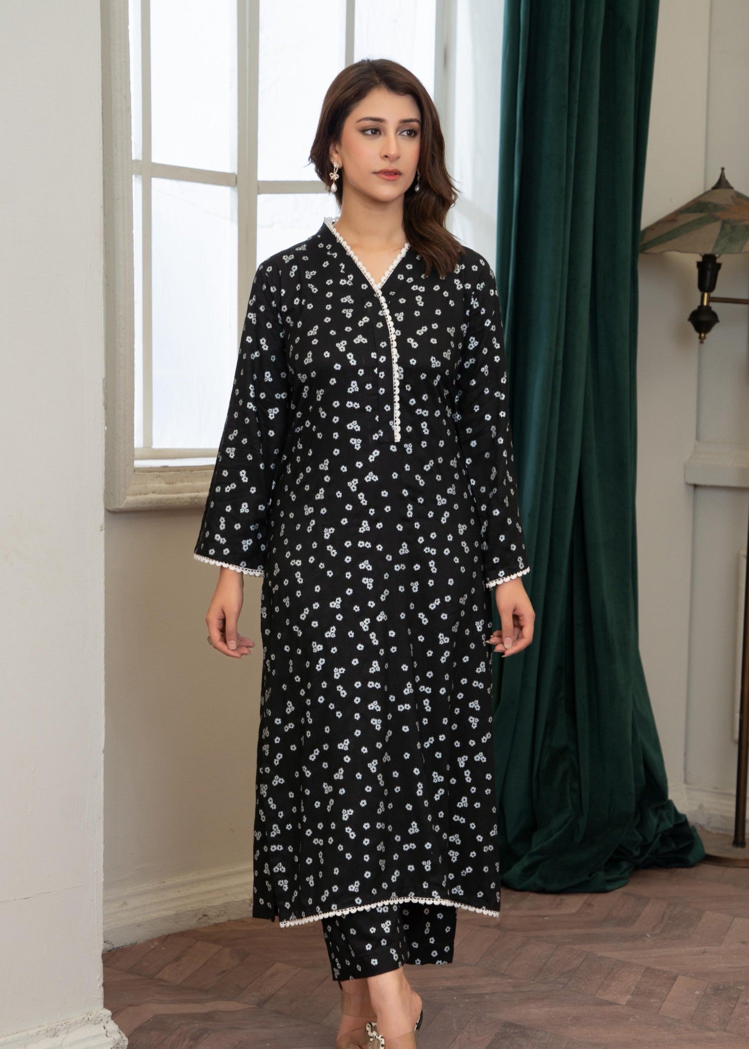 B.K Clothings Noir Élan Women 2pcs
