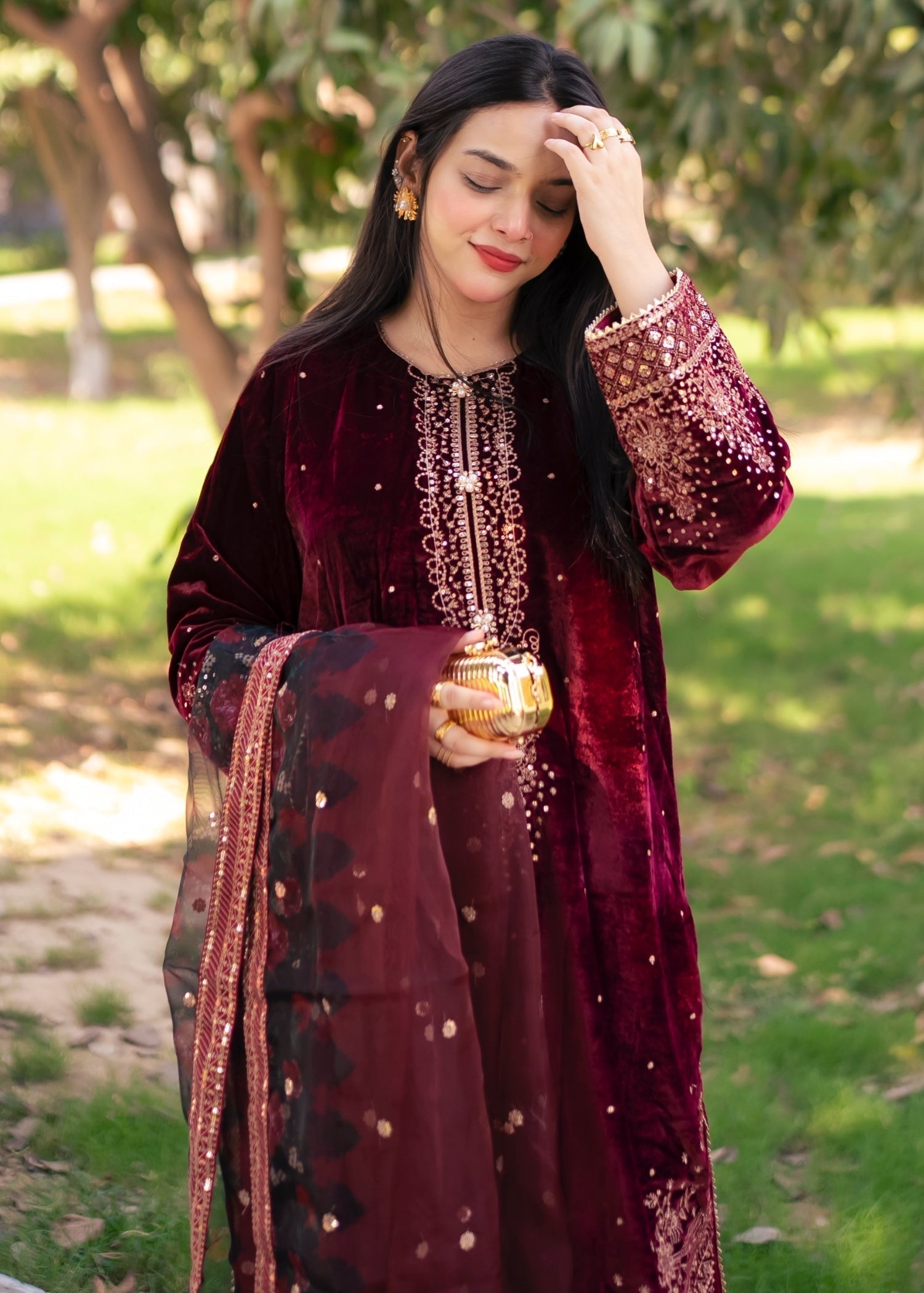 Suits By Sadia Velvet maroon nimra Women 3pcs