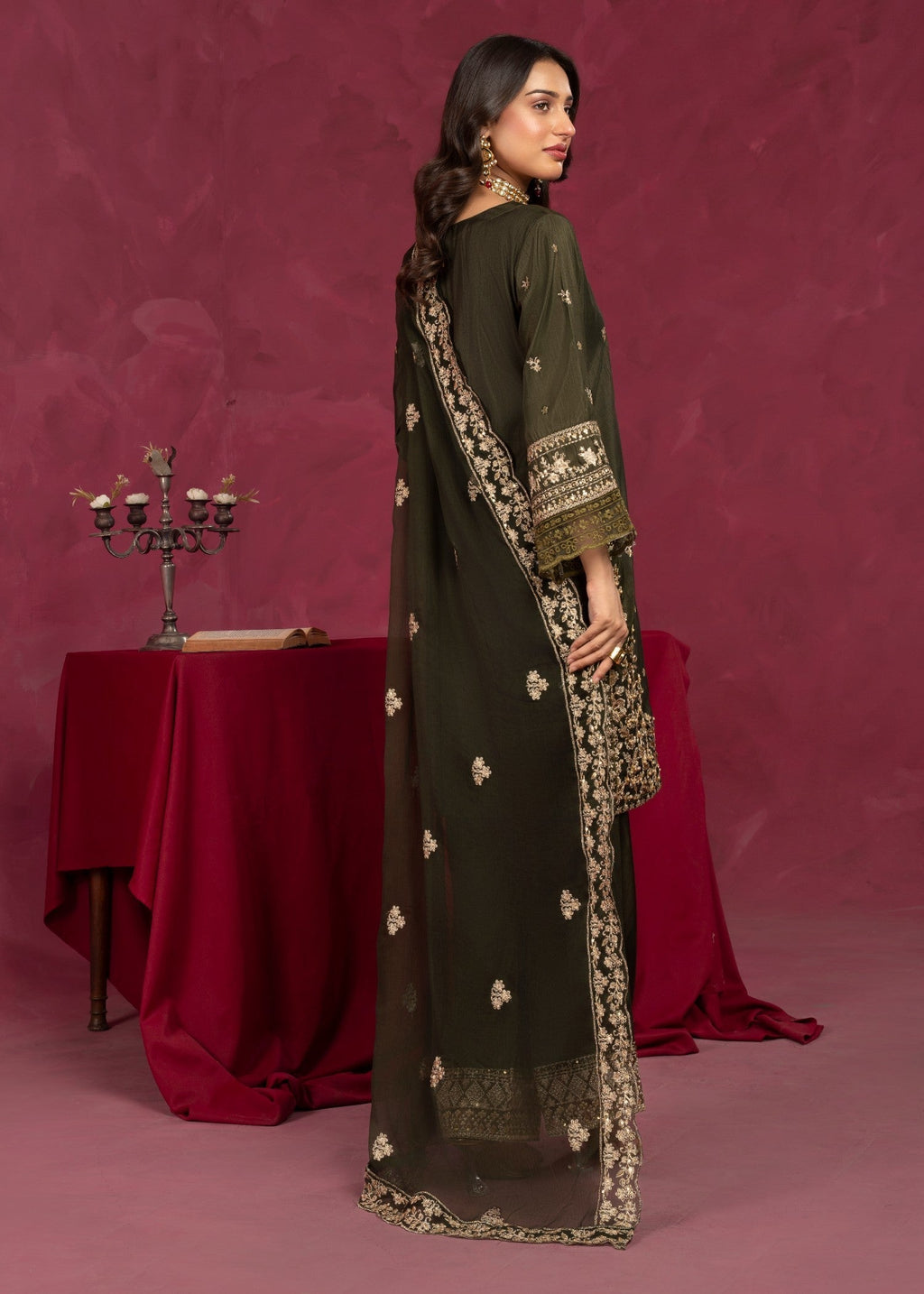 Four Season Boutique JASHAN RAOSILK MHENDI GREEN Women 3pcs