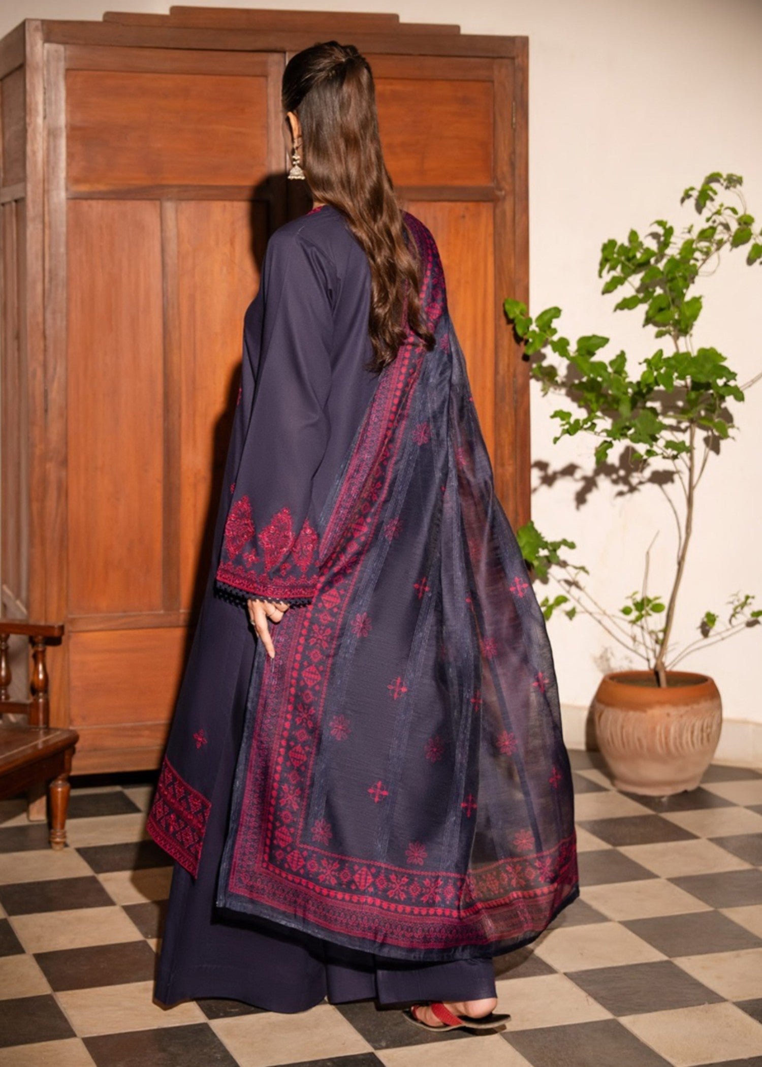 Chaudhary Arts Saiyaara Embroidered Women 3pcs