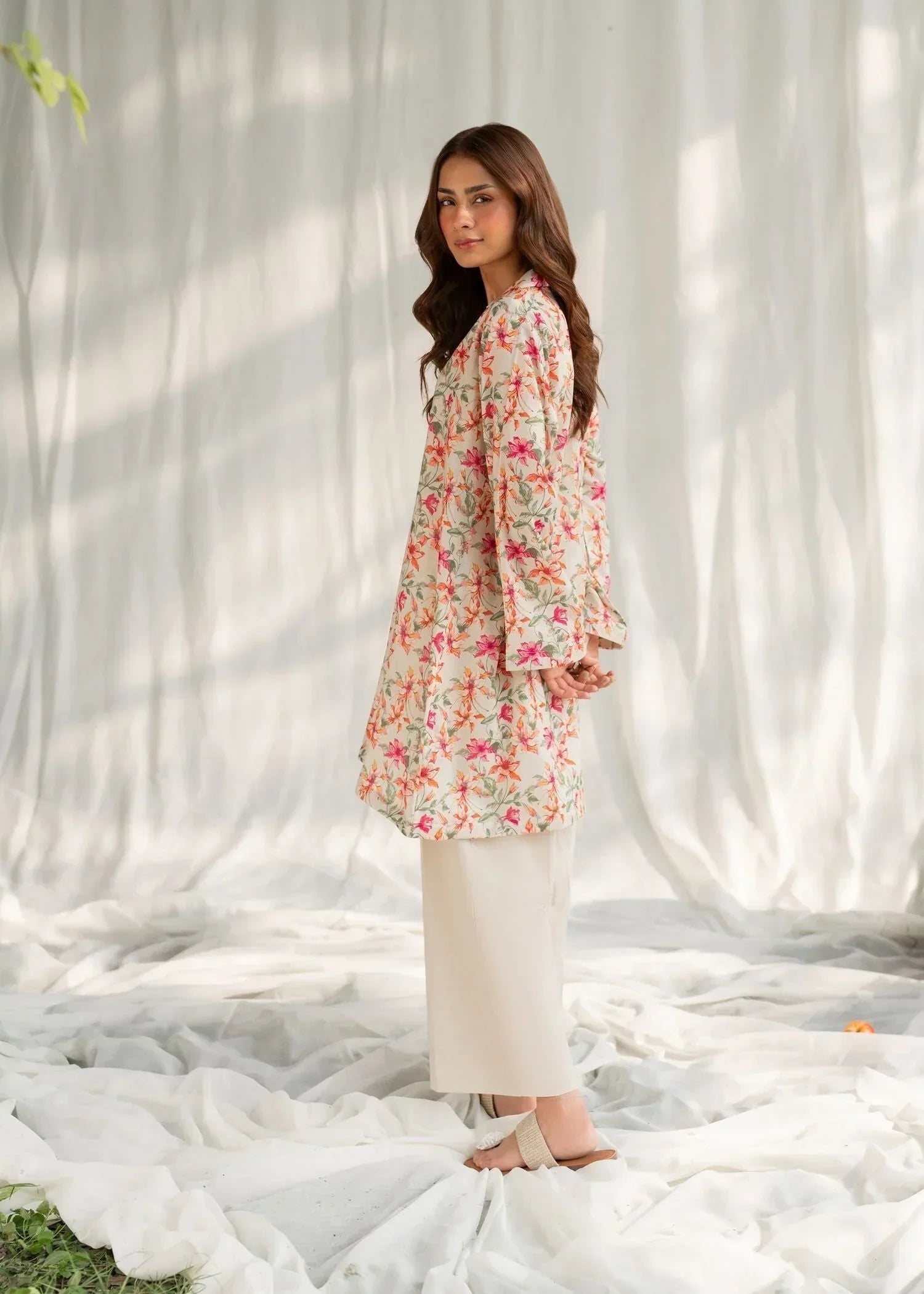 Garnet Clothing Juniper Women 1pcs