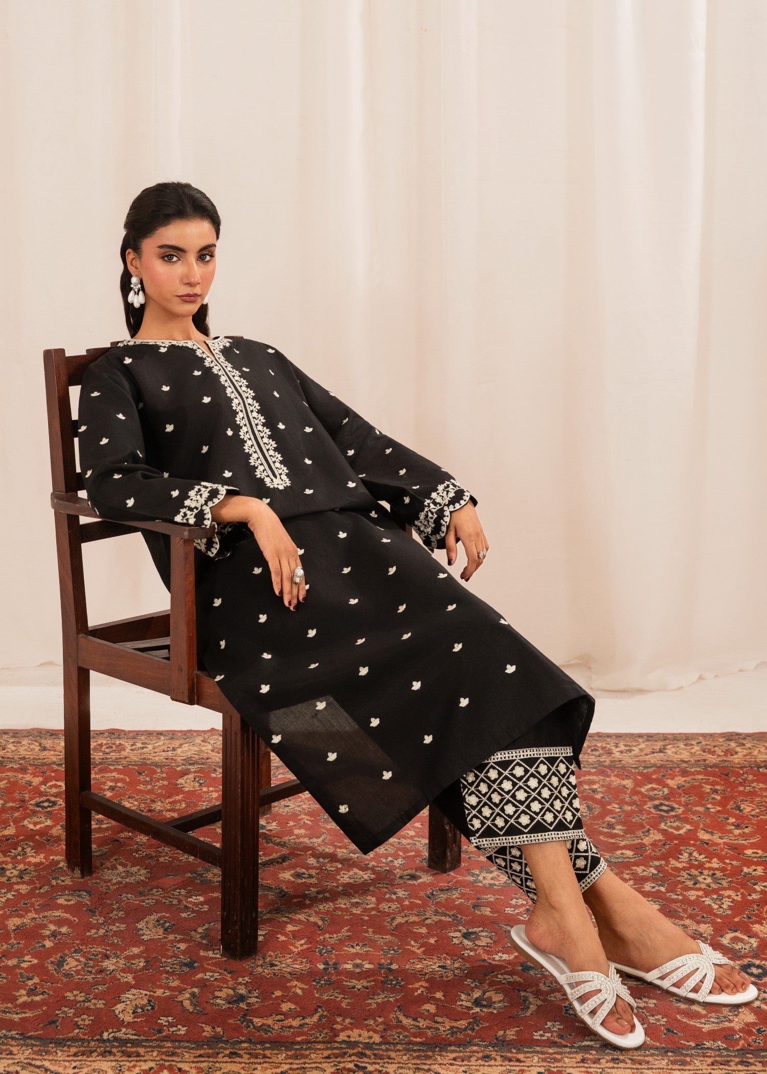 Chaudhary Arts Black hock Women 2pcs