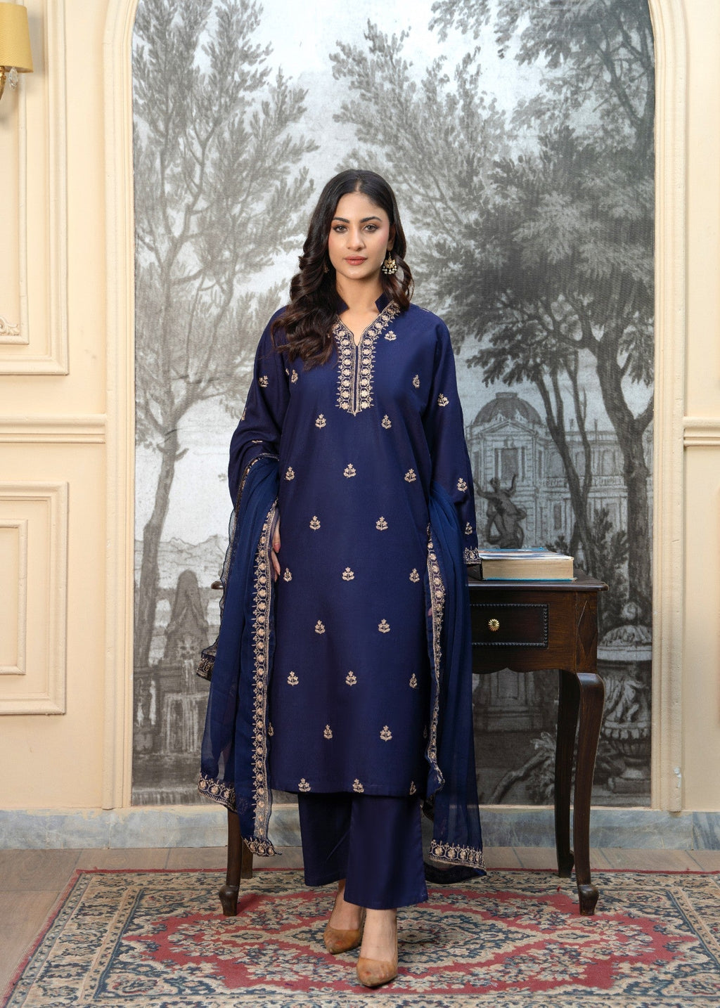 Fabric Garden Crowned Blue EMB Women 3pcs