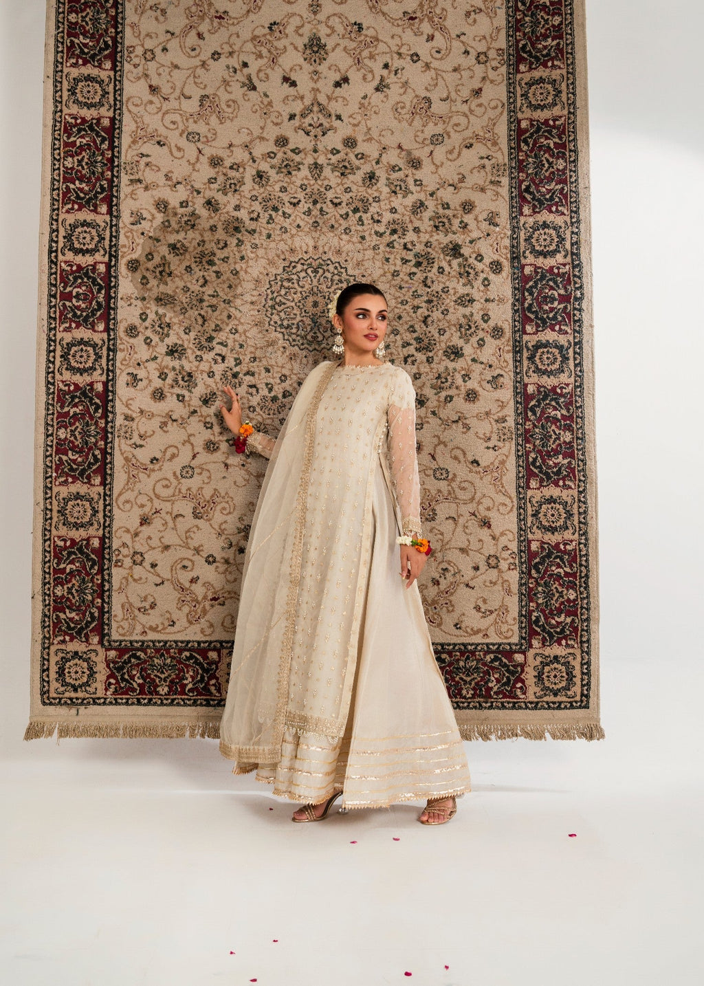 Maira Fashion Ivory Pishwas Women 4pcs