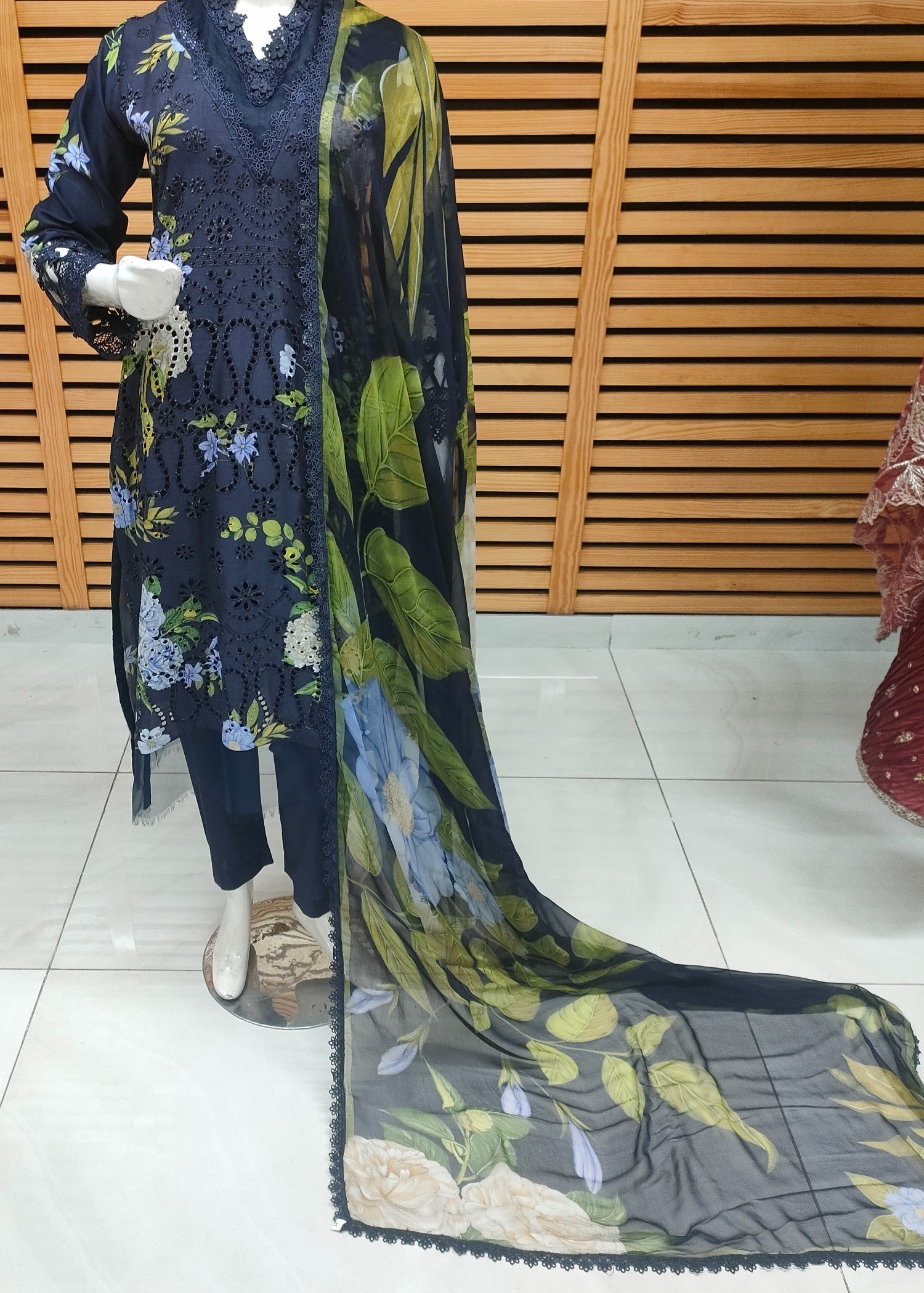 Maria B V2 MPT 2602 B Women 3pcs