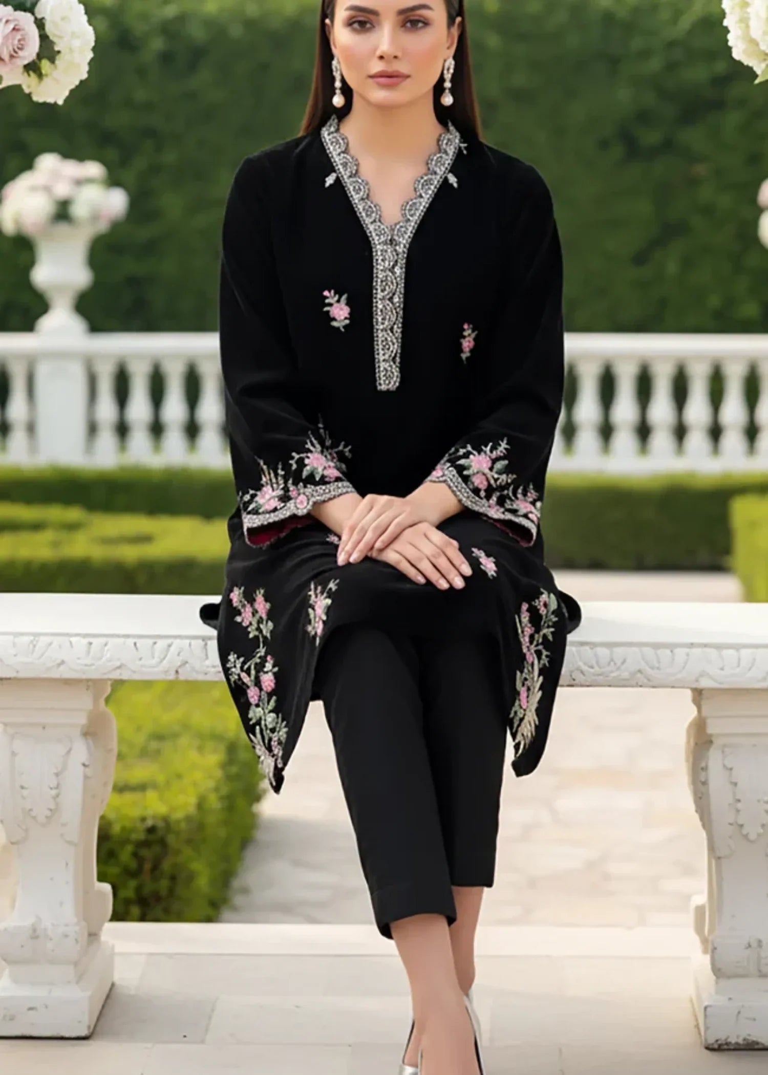 Lakhany Ready to wear Embroidered Velvet Shirt (LG IZ 0501 W EMB 1P) Women 1pcs