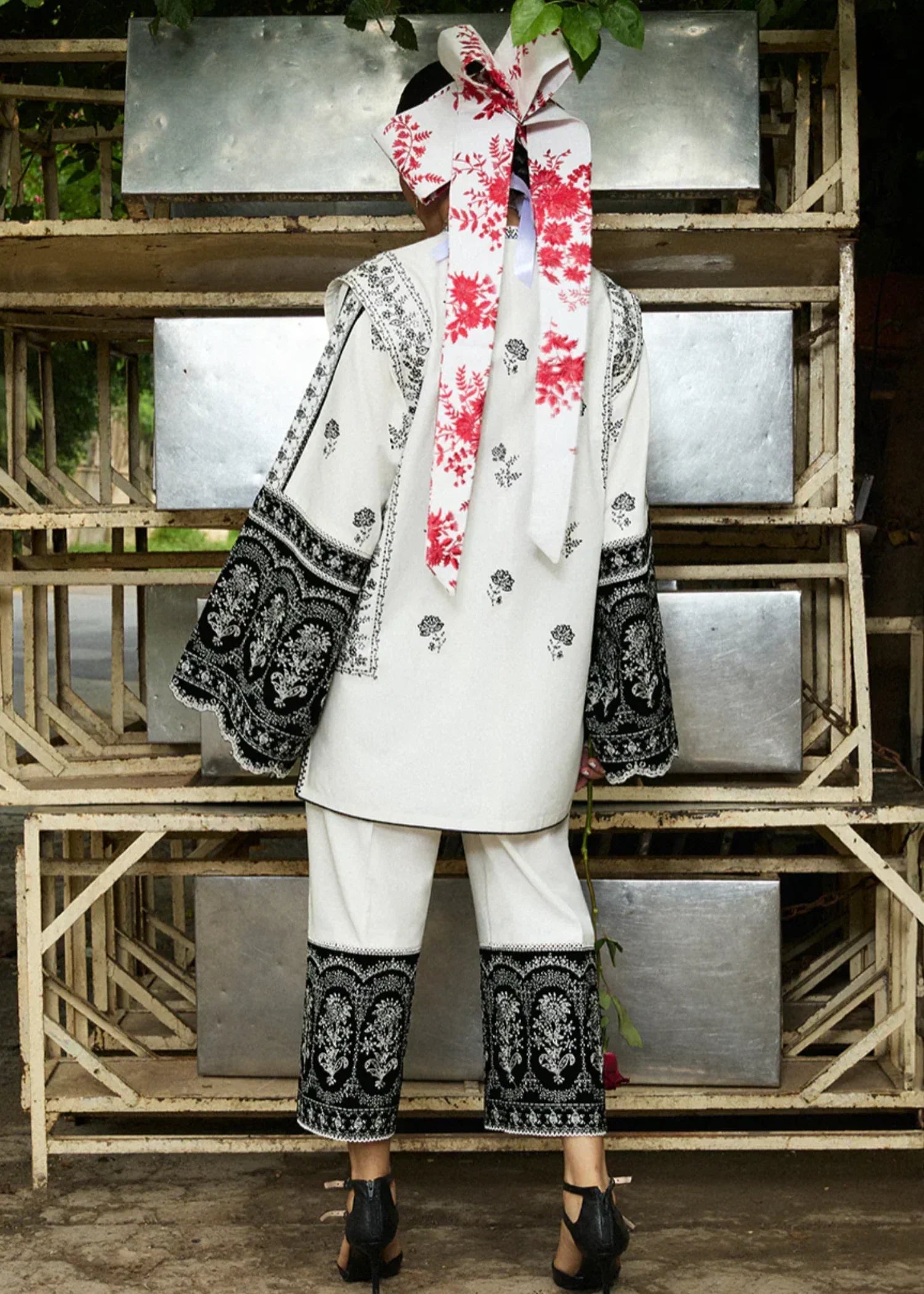 Jugnu Ayai Women 2pcs