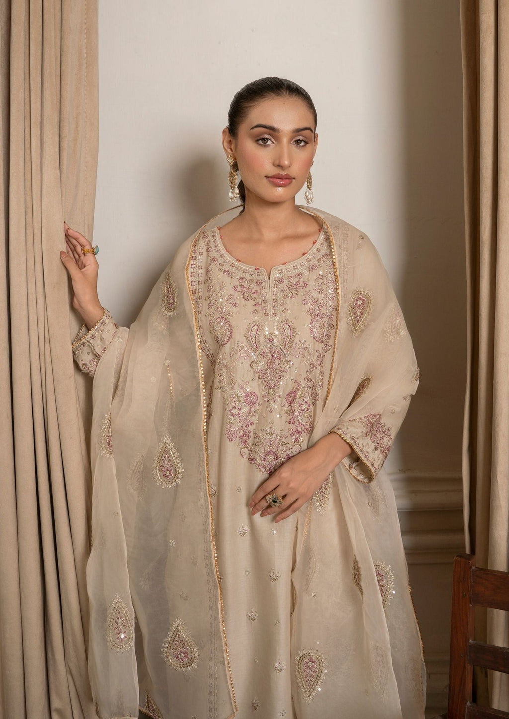 Alfatah Pret Embroidered Lawn ZAUQ S25 0001 Women 3pcs