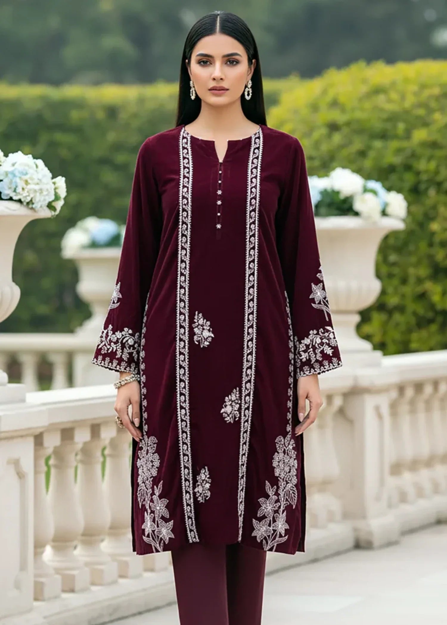 Lakhany Ready to wear Embroidered Velvet Shirt (LG RL 0336 W EMB 1P) Women 1pcs