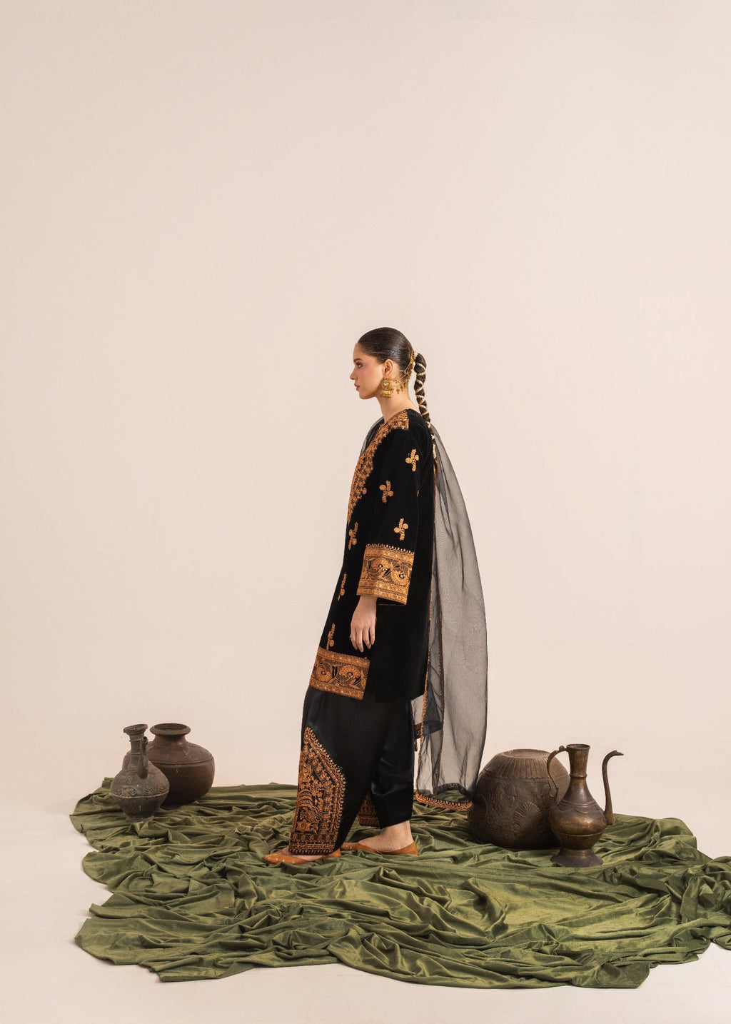 Rajdulari Kangana Velvet Women 3pcs