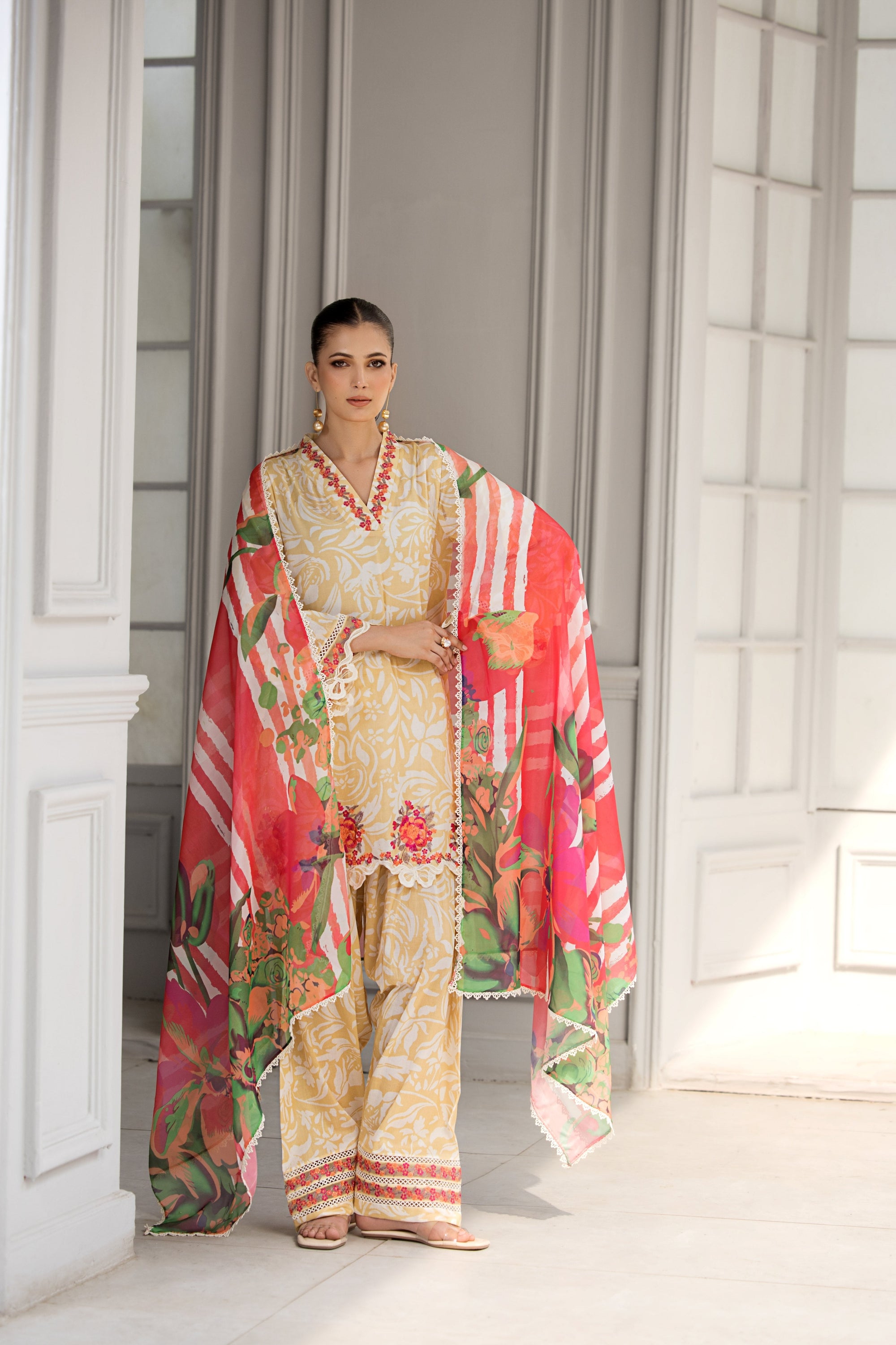 Afiay Clothing Rung Bahar – Embroidered Lawn Suit with Farshi Shalwar & Silk Dupatta Women 3pcs
