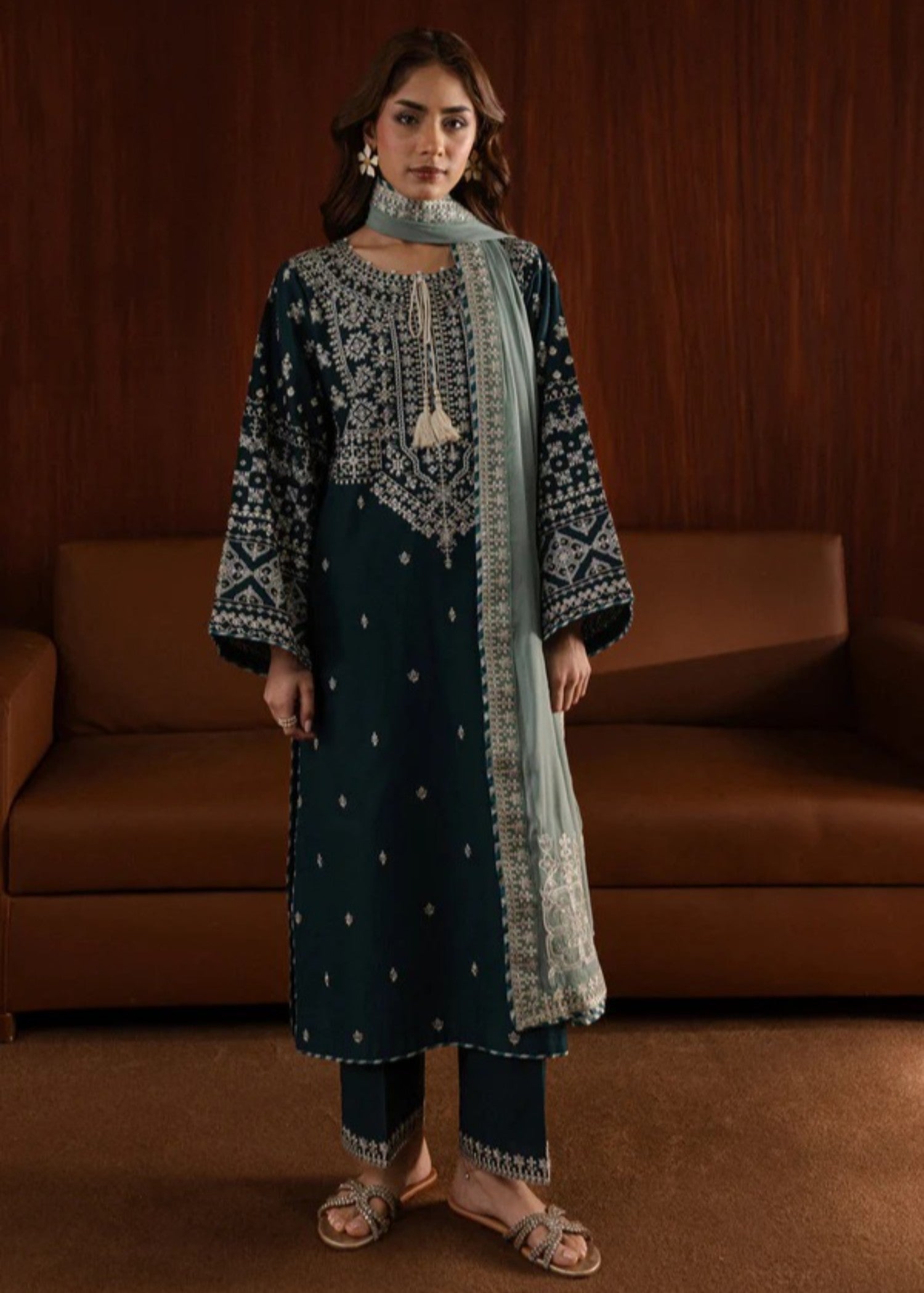 Chaudhary Arts Arzu Embroidered Women 3pcs