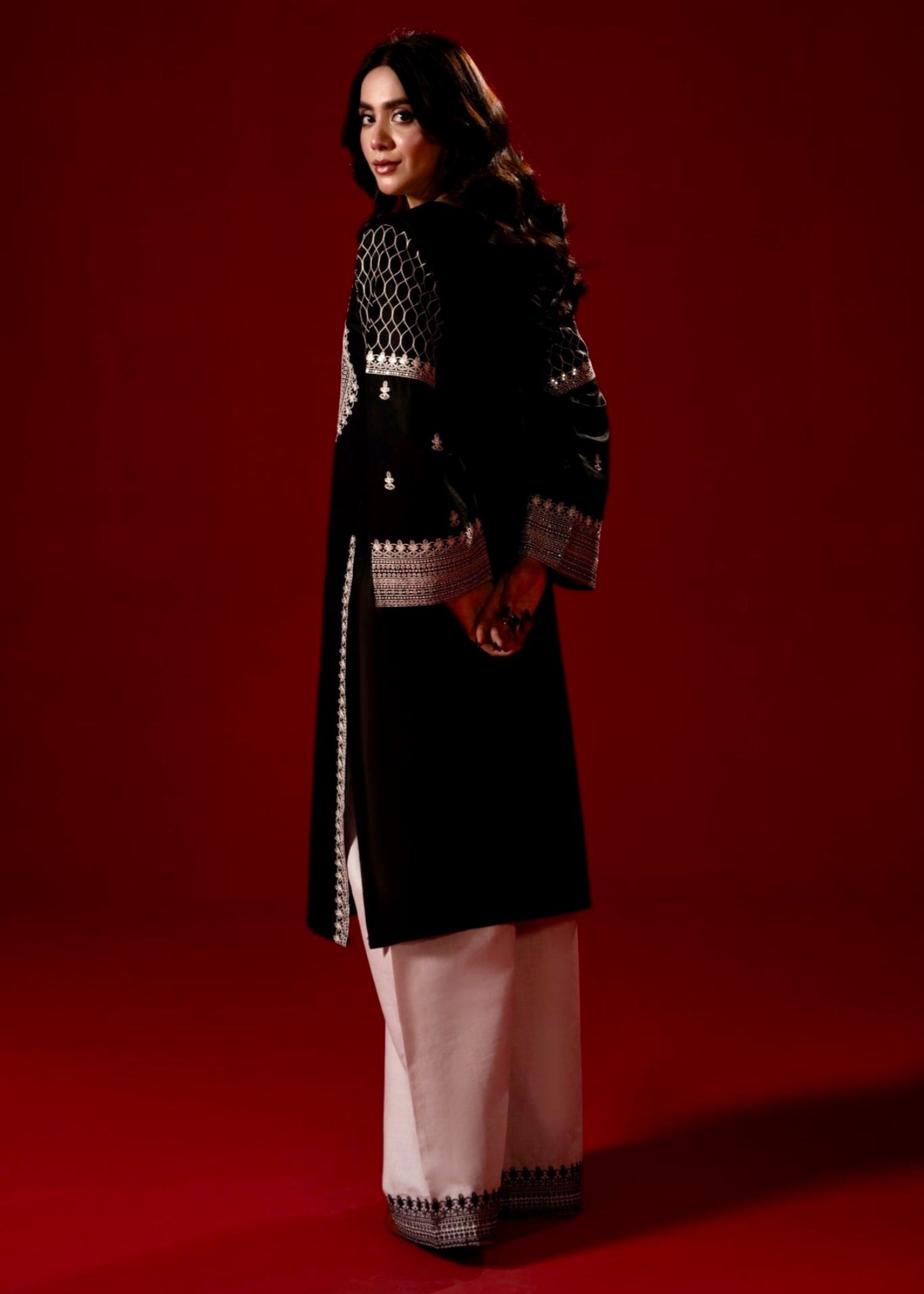 Zeenat & Zoha Silver Sequin Women 2pcs