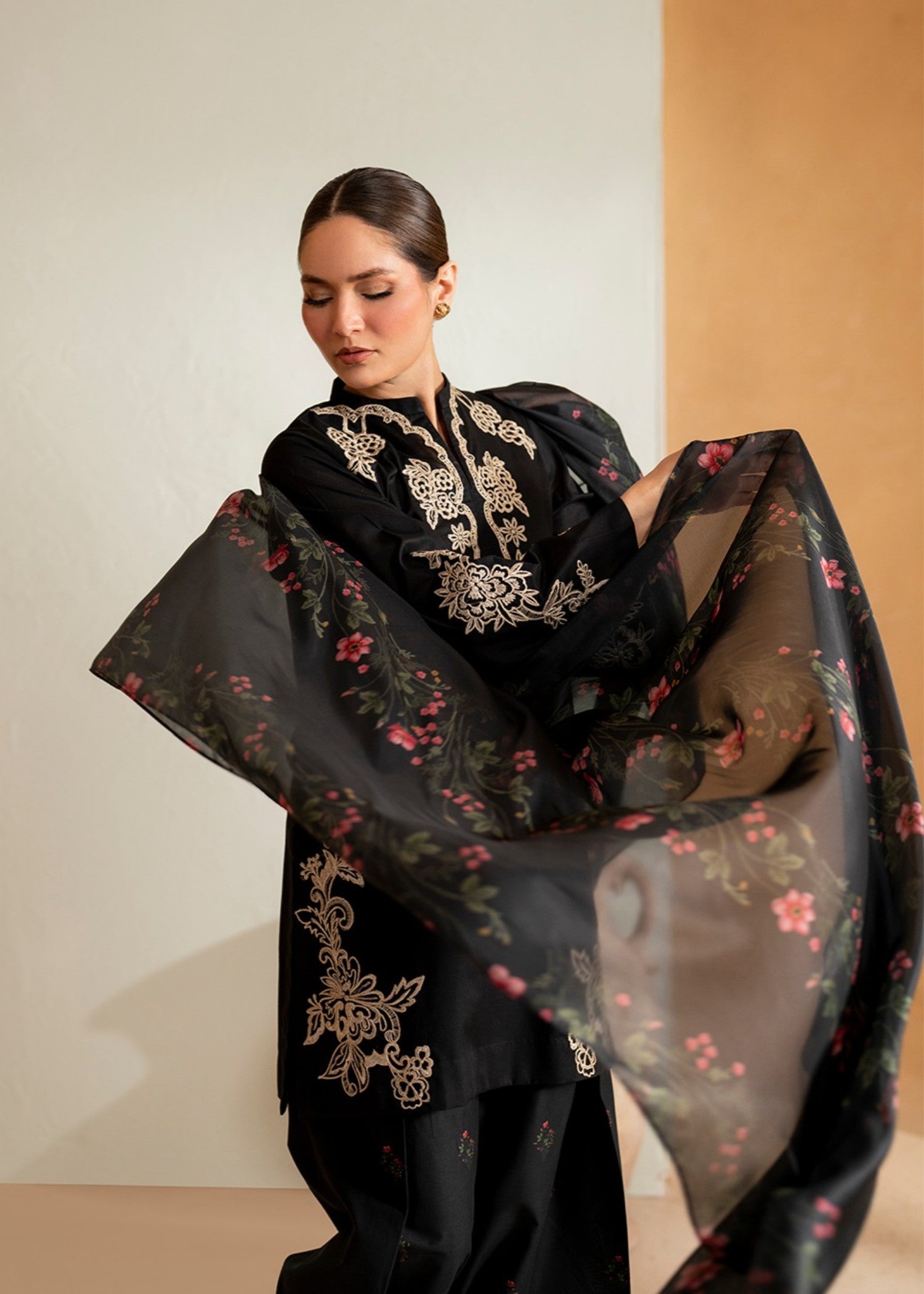 Tawakal Closet HUSN E RAAT Women 3pcs