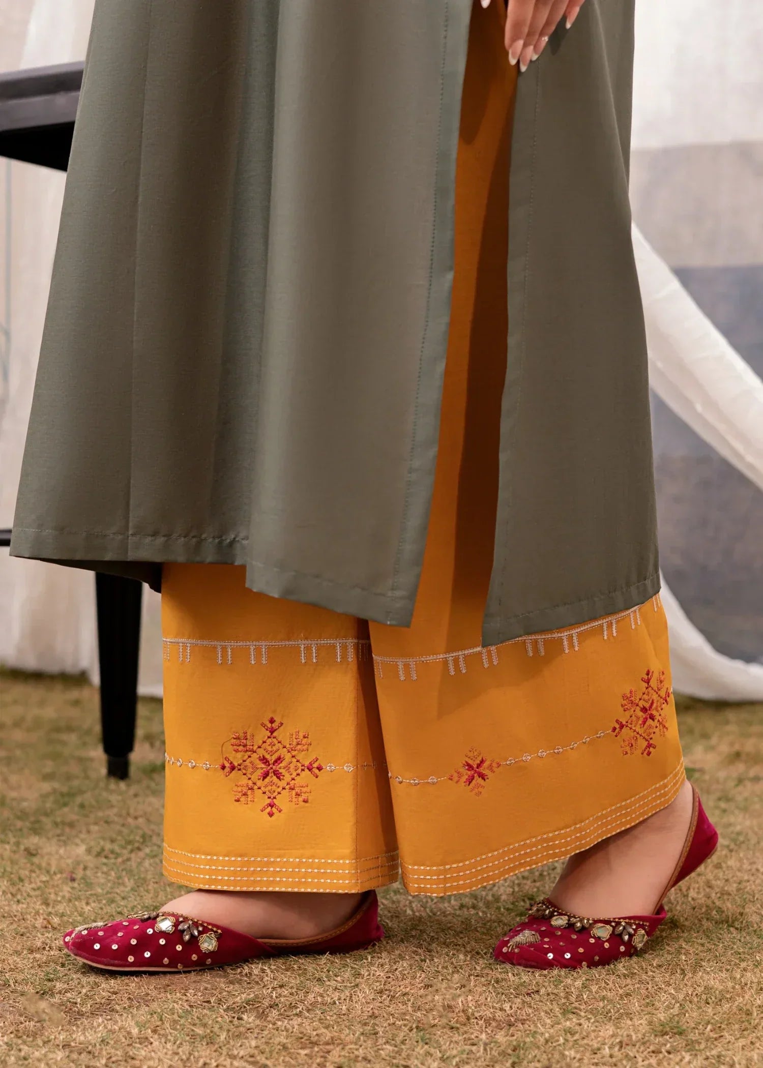 Urge Pret DOVE Women 2pcs