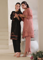 Ayra Pret Jhalak Cream Peach Women 2pcs