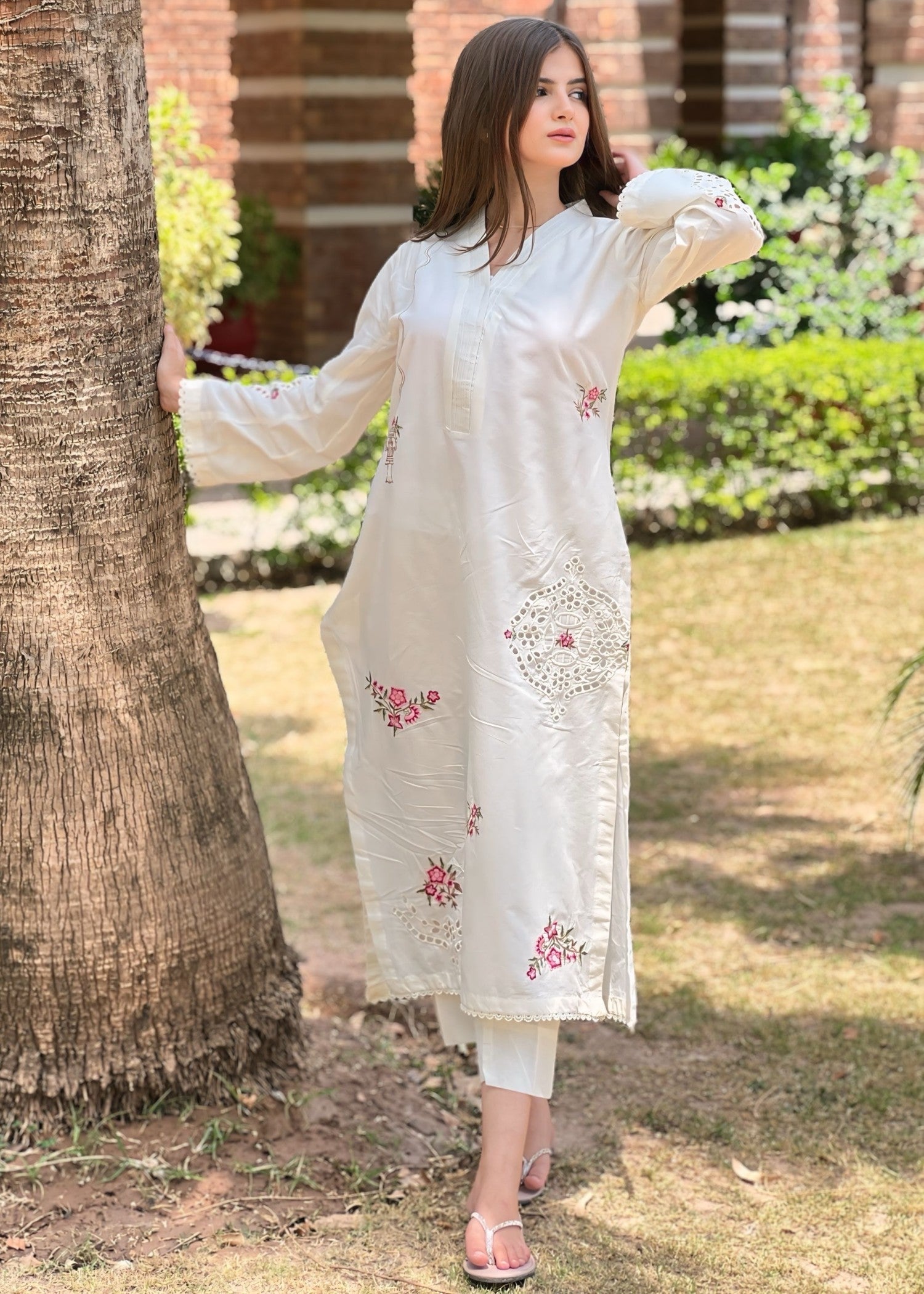 Sahibas By Mirza Wave Ivory Women 2pcs