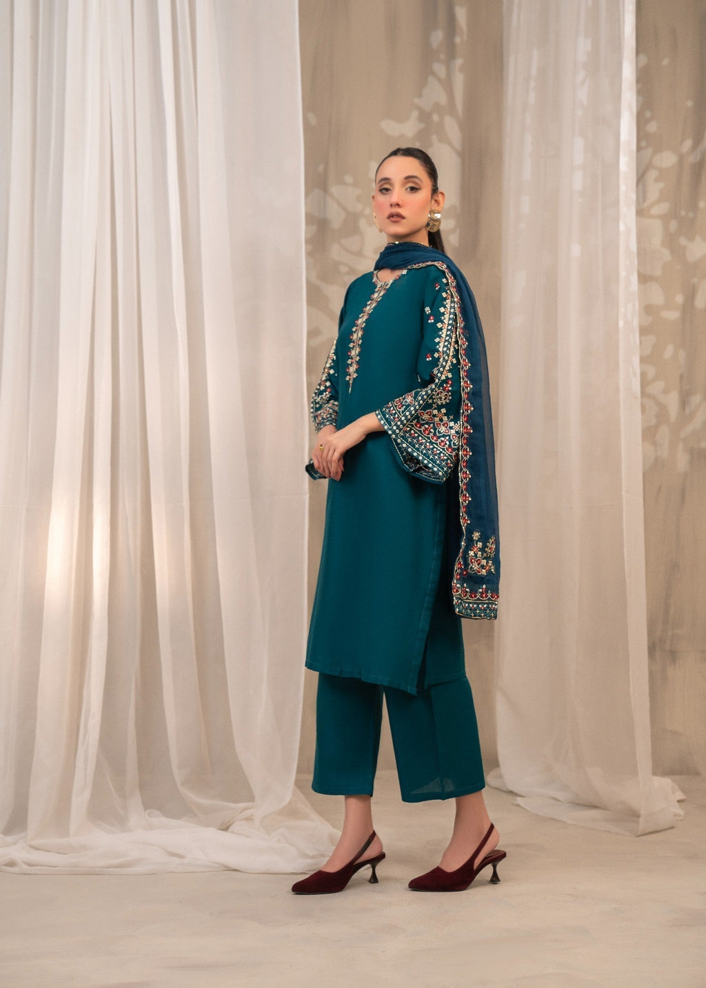 Shehroz Fashion Peacock EMBROIDERY Women 3pcs
