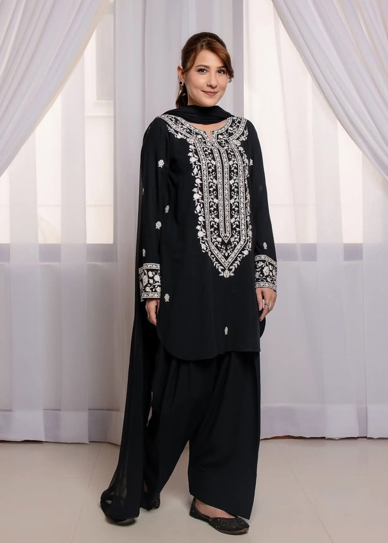 Midway Arts WEYLI Women 2pcs