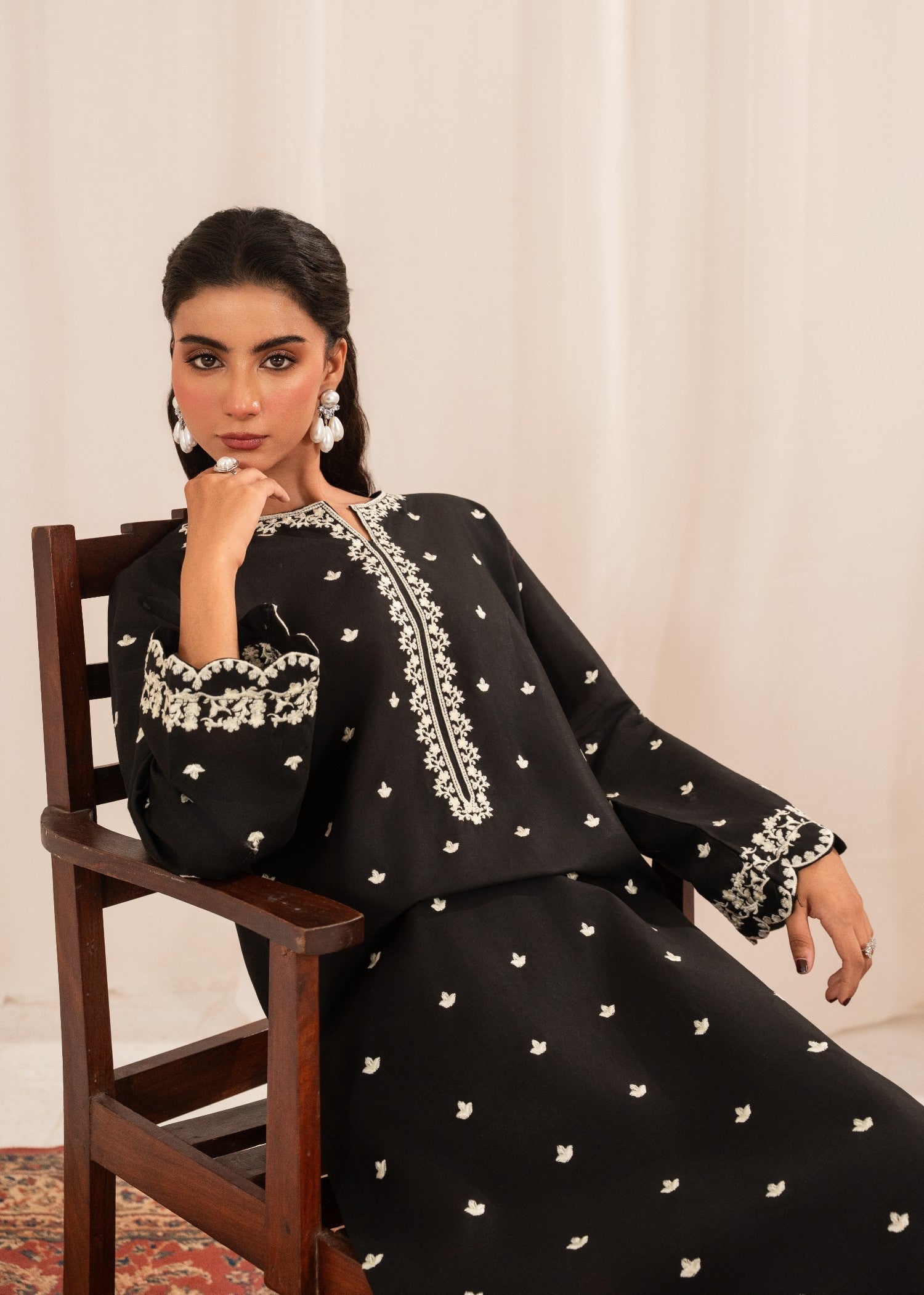 Chaudhary Arts Black hock Women 2pcs