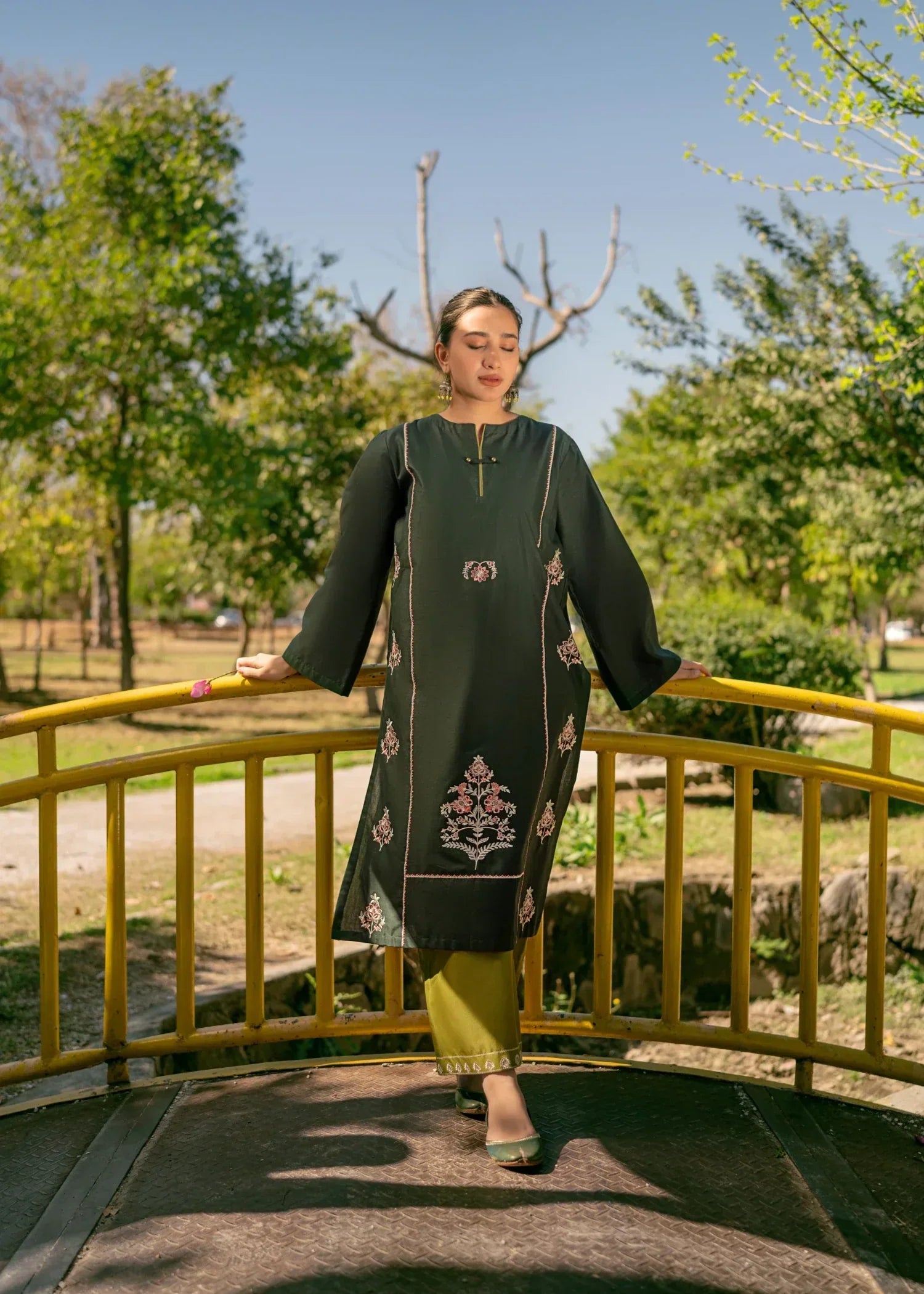 Urge Pret ENORA Women 2pcs