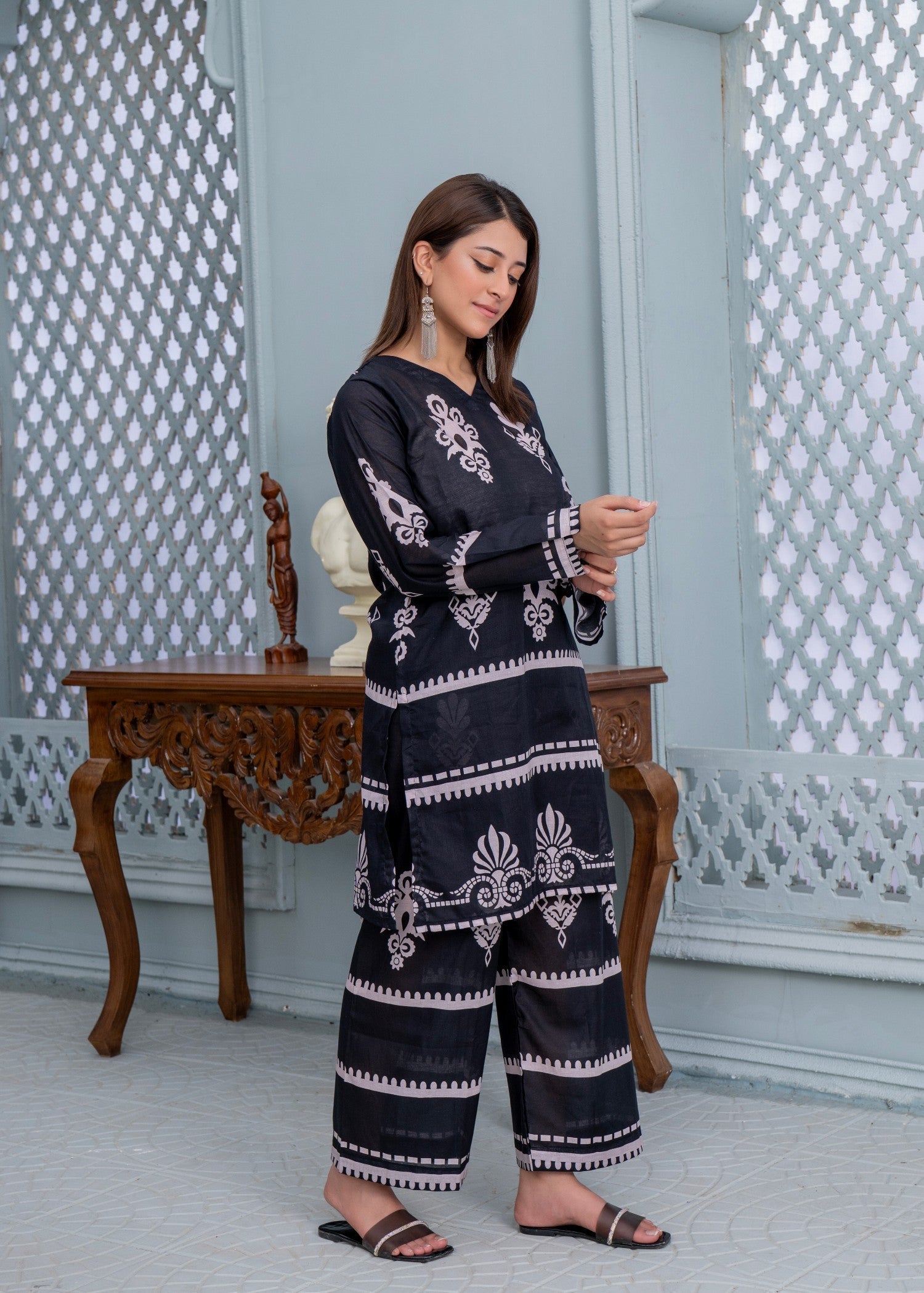 Shanaya Lune Women 2pcs