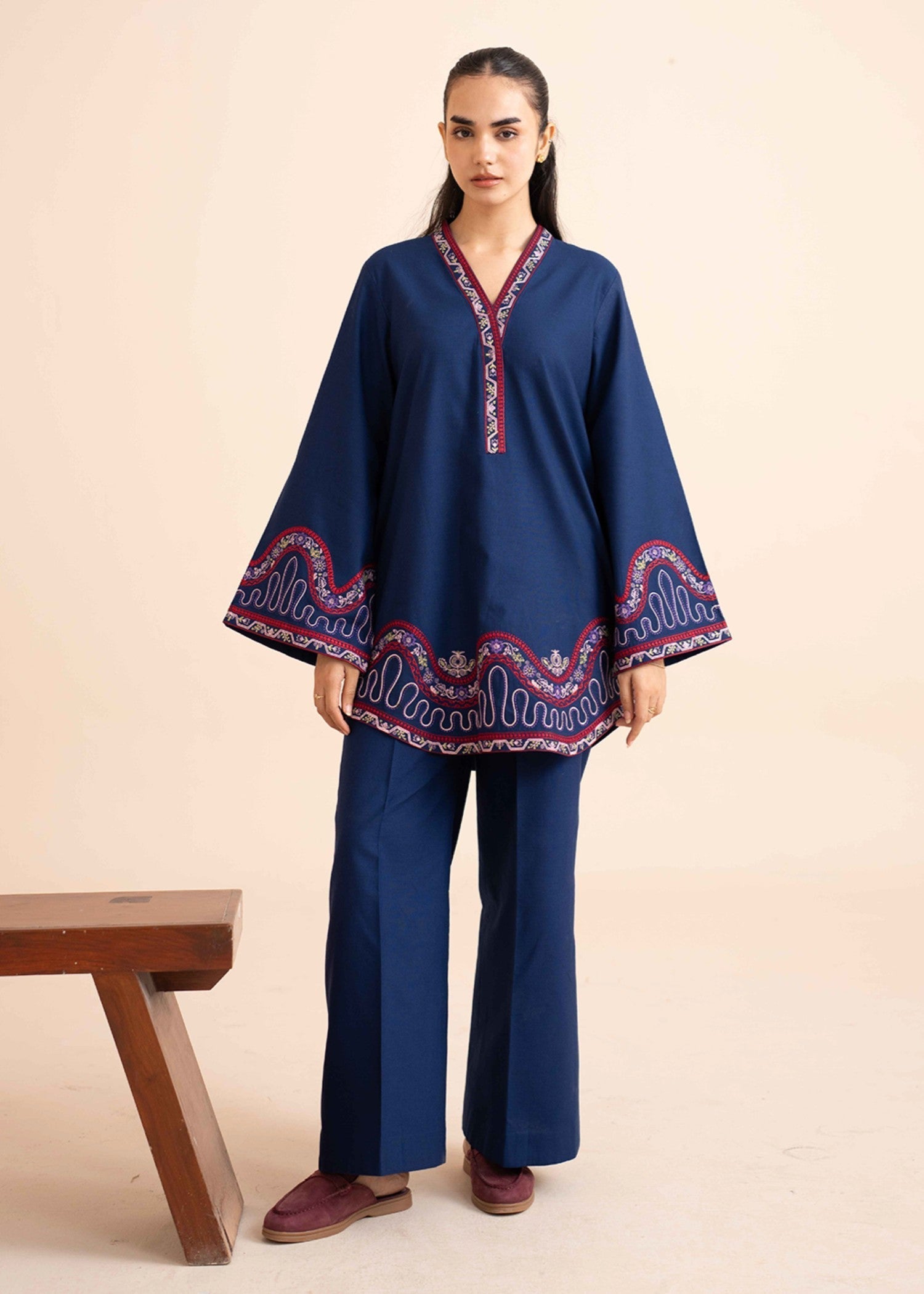 Kiara Selinor Women 2pcs