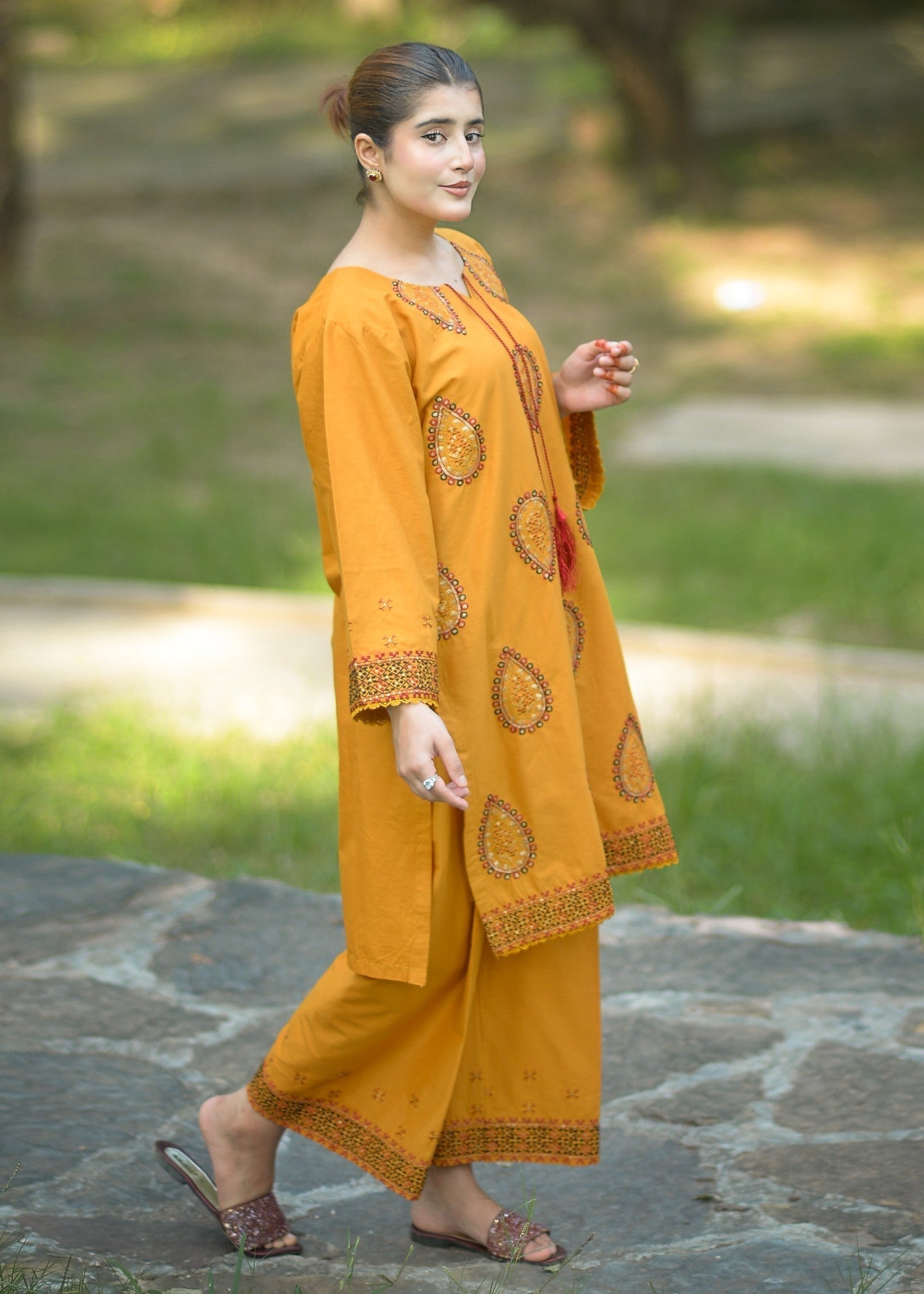 Glamour Stylo Saffron Elegance Women 2pcs