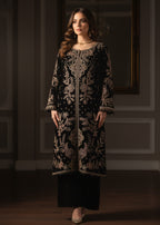 Pehnawa By Bin Akram’s Black Regalia | Embroidered Velvet Women 3pcs