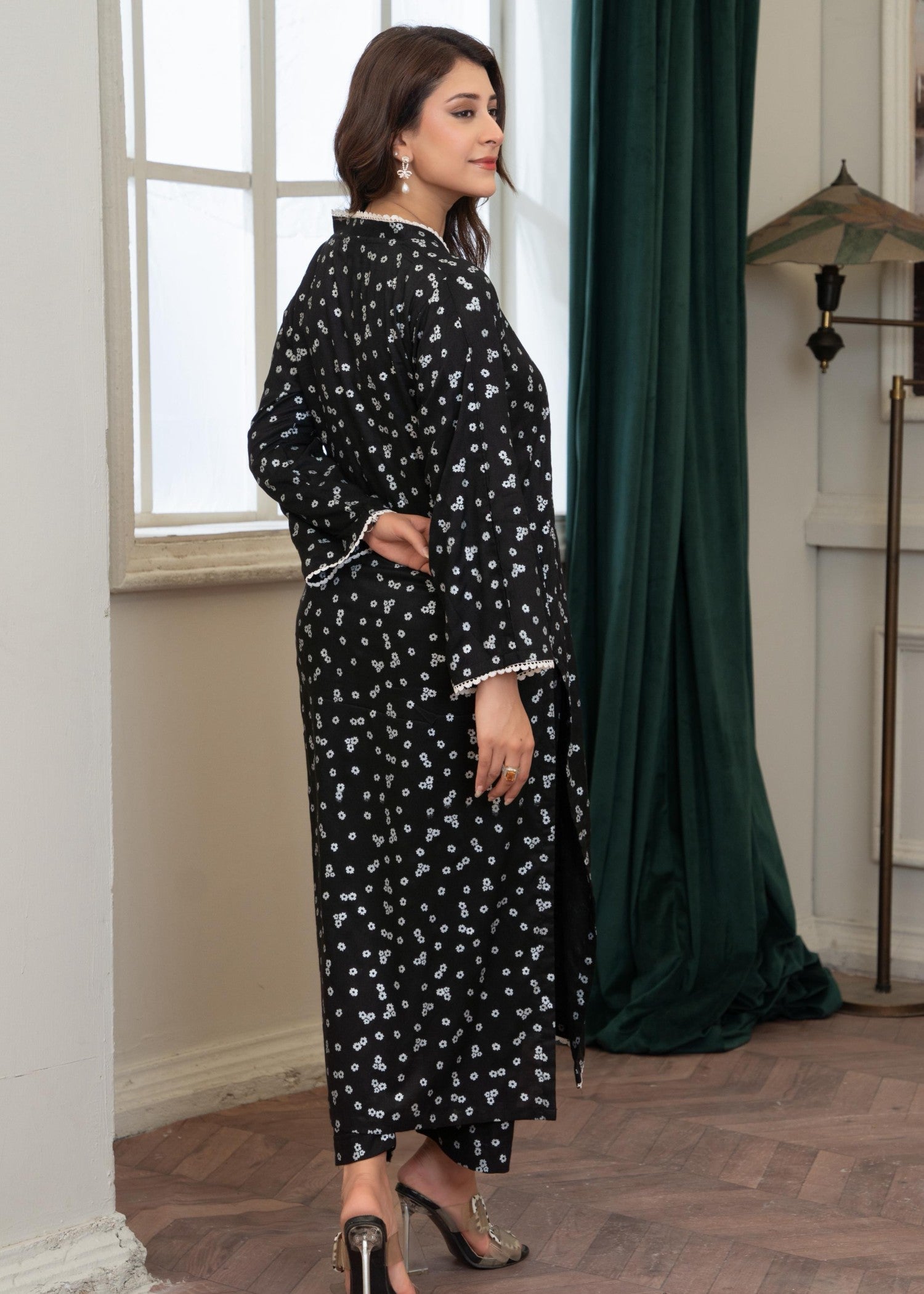 B.K Clothings Noir Élan Women 2pcs