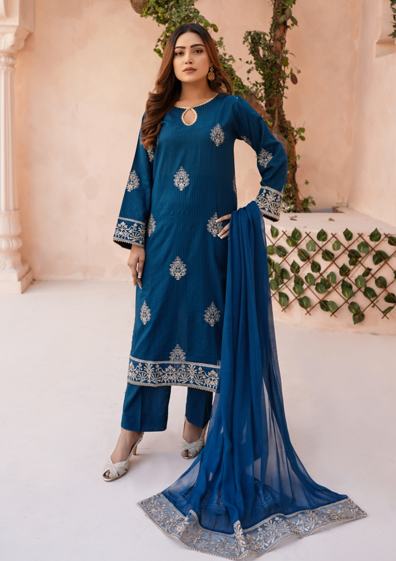 Yolo Pret Tilla Embroidered Lawn with Embroidered Border Chiffon Dupatta JASHAN S25 0032 Women 3pcs
