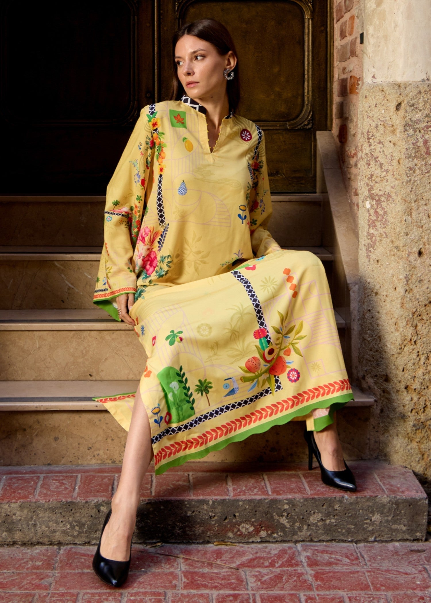 Kiara Neon Kaftan Women 1pcs