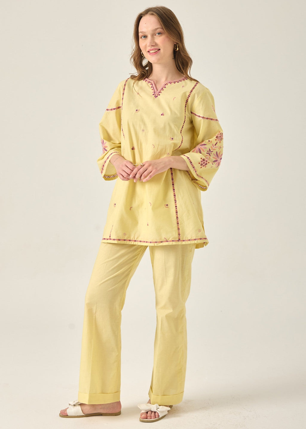 Kiara Ceryn – Embroidered Co ords Set Women 2pcs